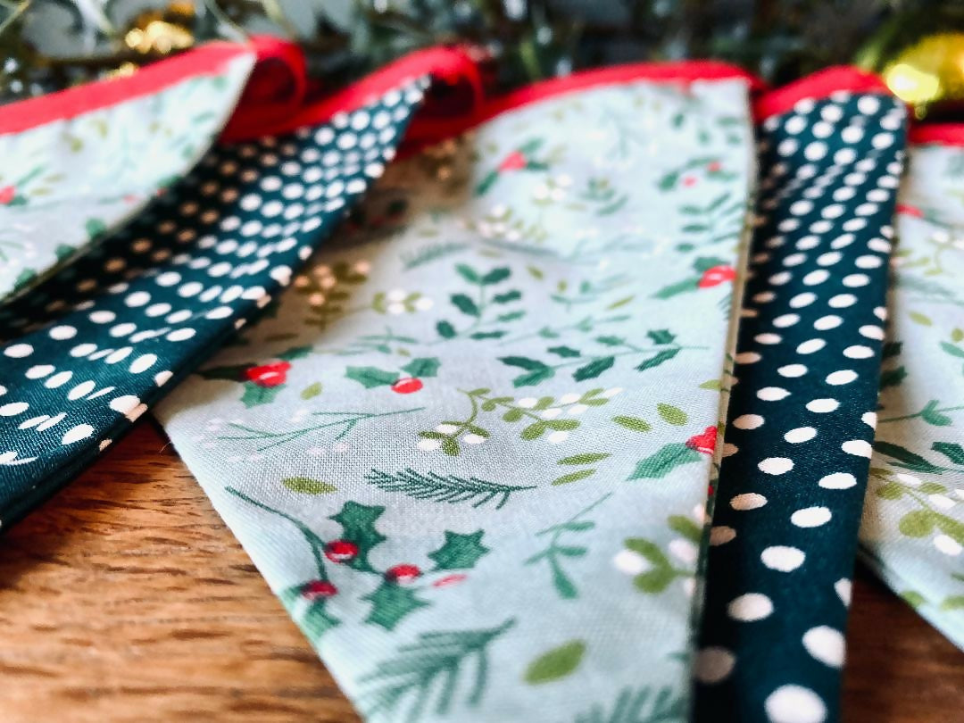 Handmade Christmas Bunting (Holly & Mistletoe)