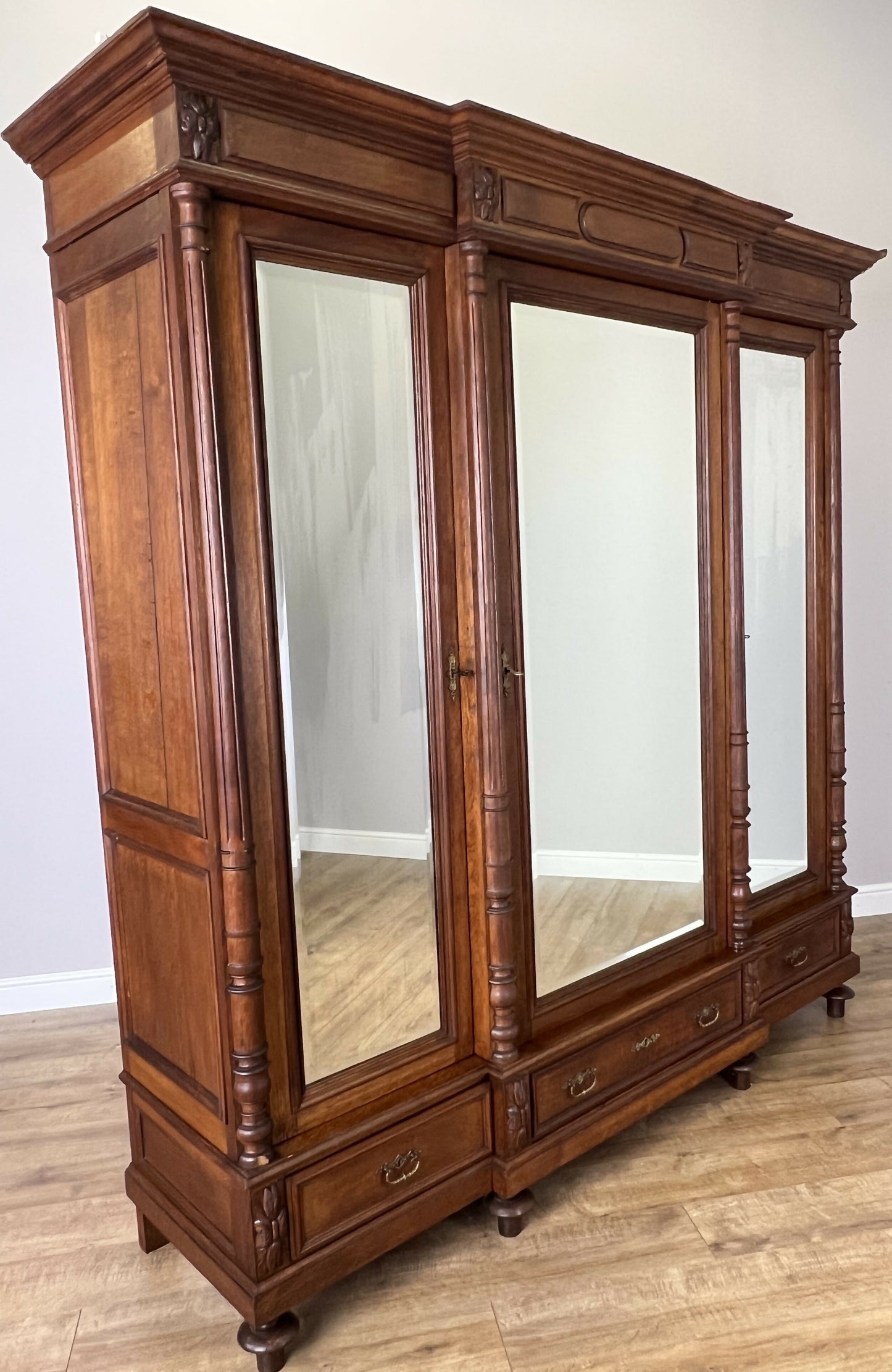 Wardrobe Antique French Style Oak Three Door Carved Mirrored Armoire LOT 6231