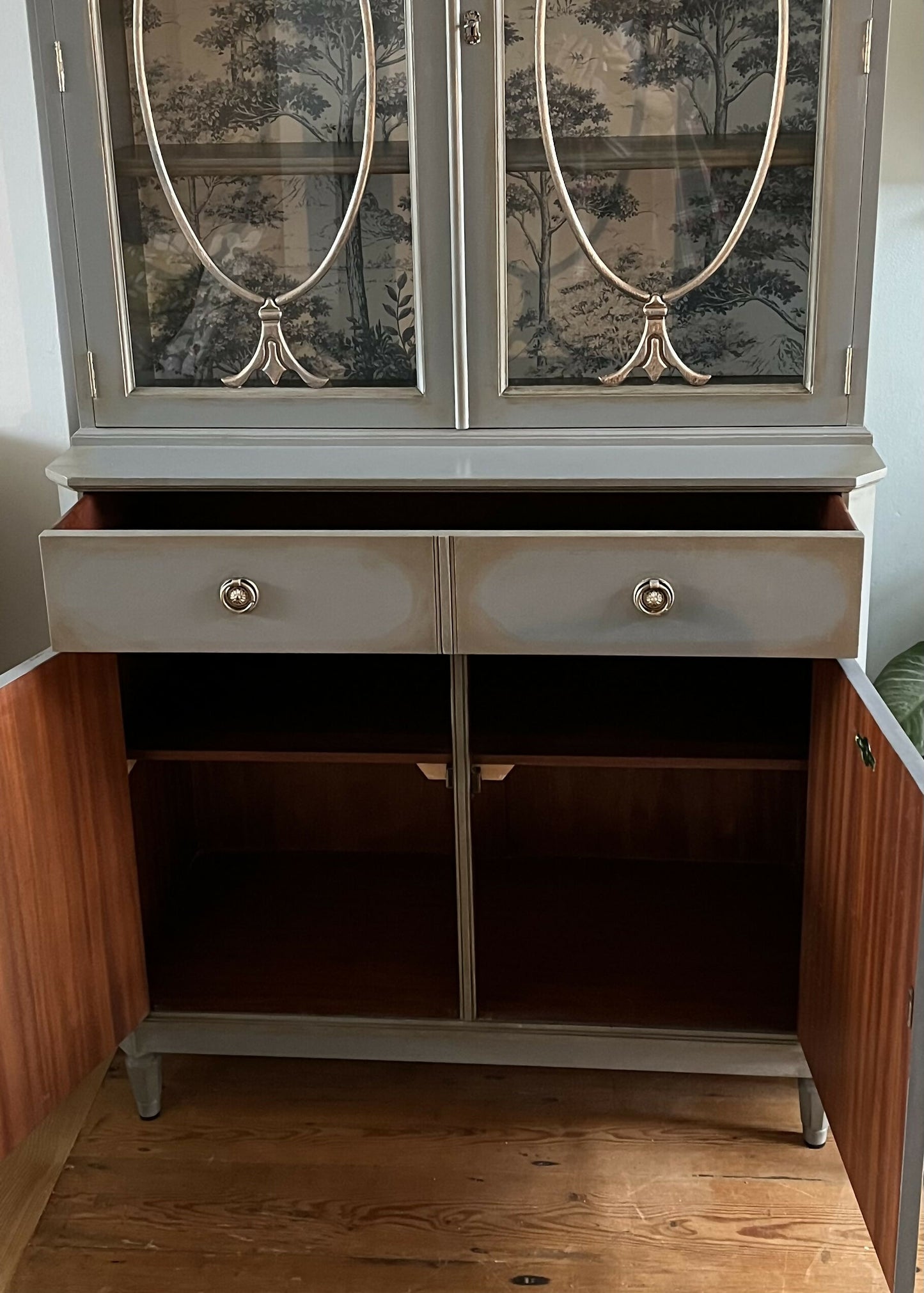 Sold - Vintage Strongbow Display cabinet.