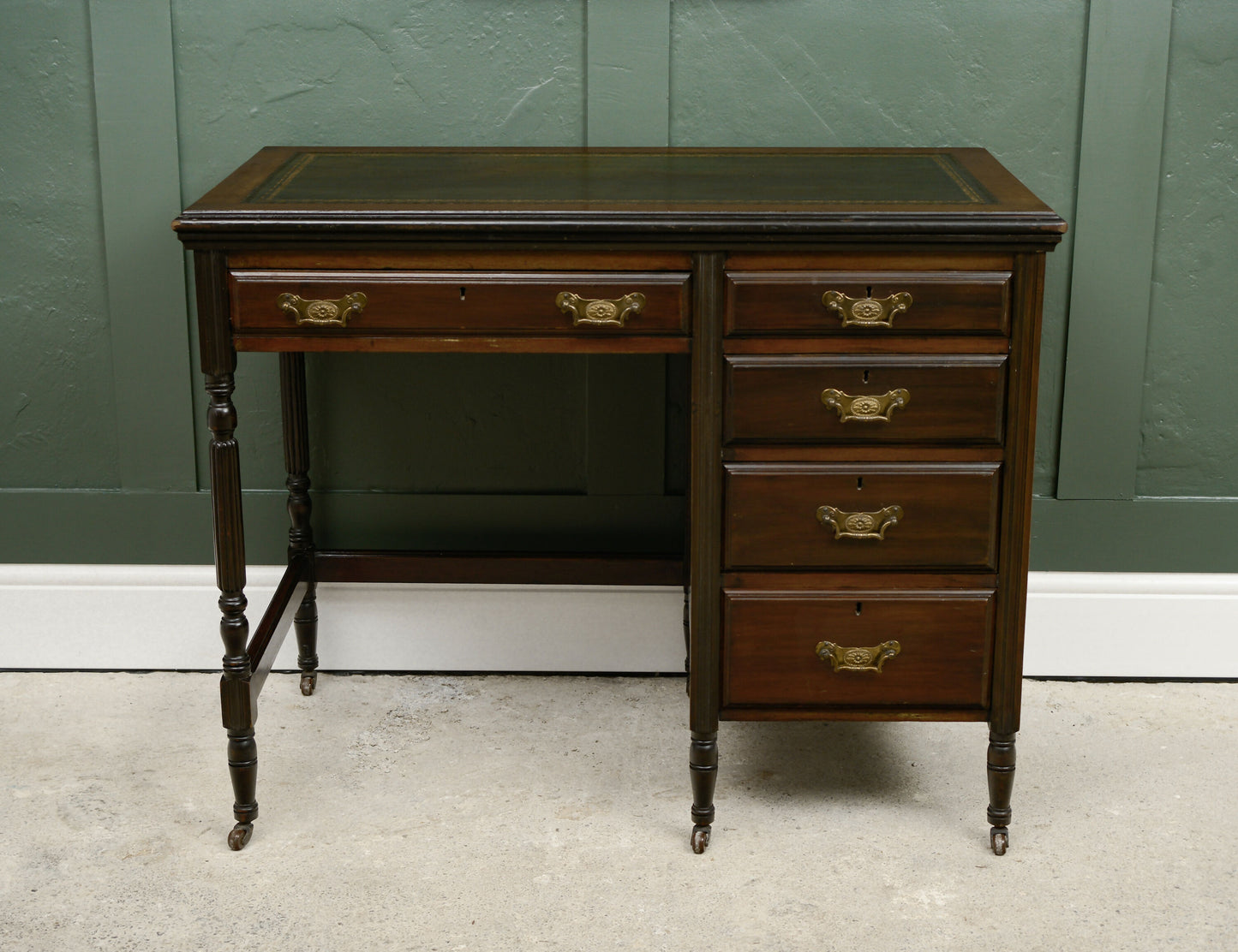 Victorian Mahogany Writing Desk - Kneehole Desk with Green Leather