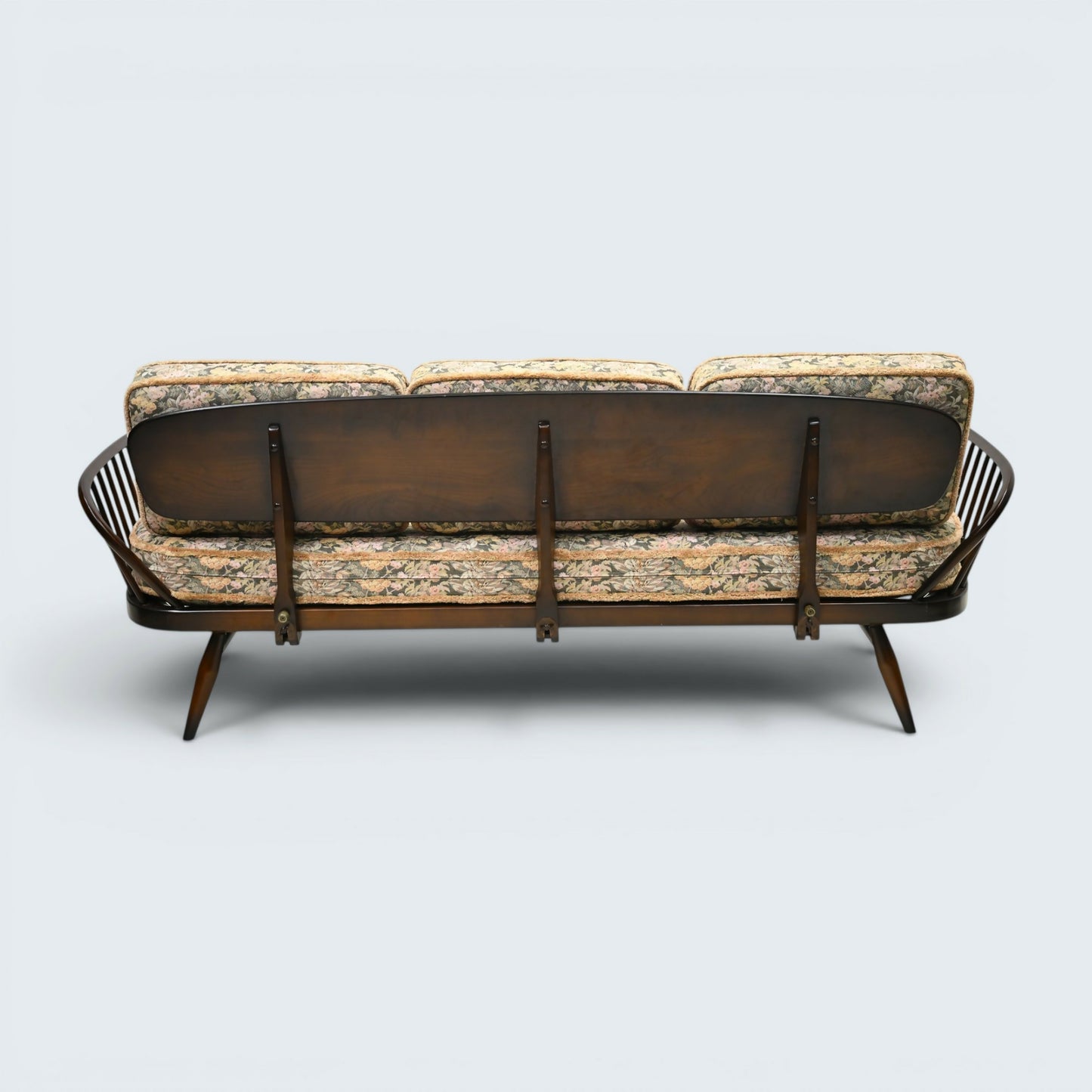 Ercol Studio Couch Day Bed Traditional Dark Finish Model 355 FREE UK Delivery