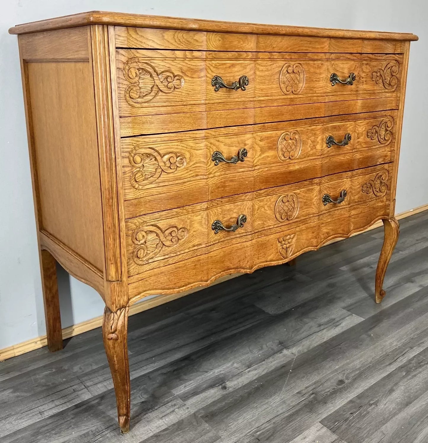 Chest of Drawers Vintage French Oak Louis XVI Style Carved Cabinet LOT 4453