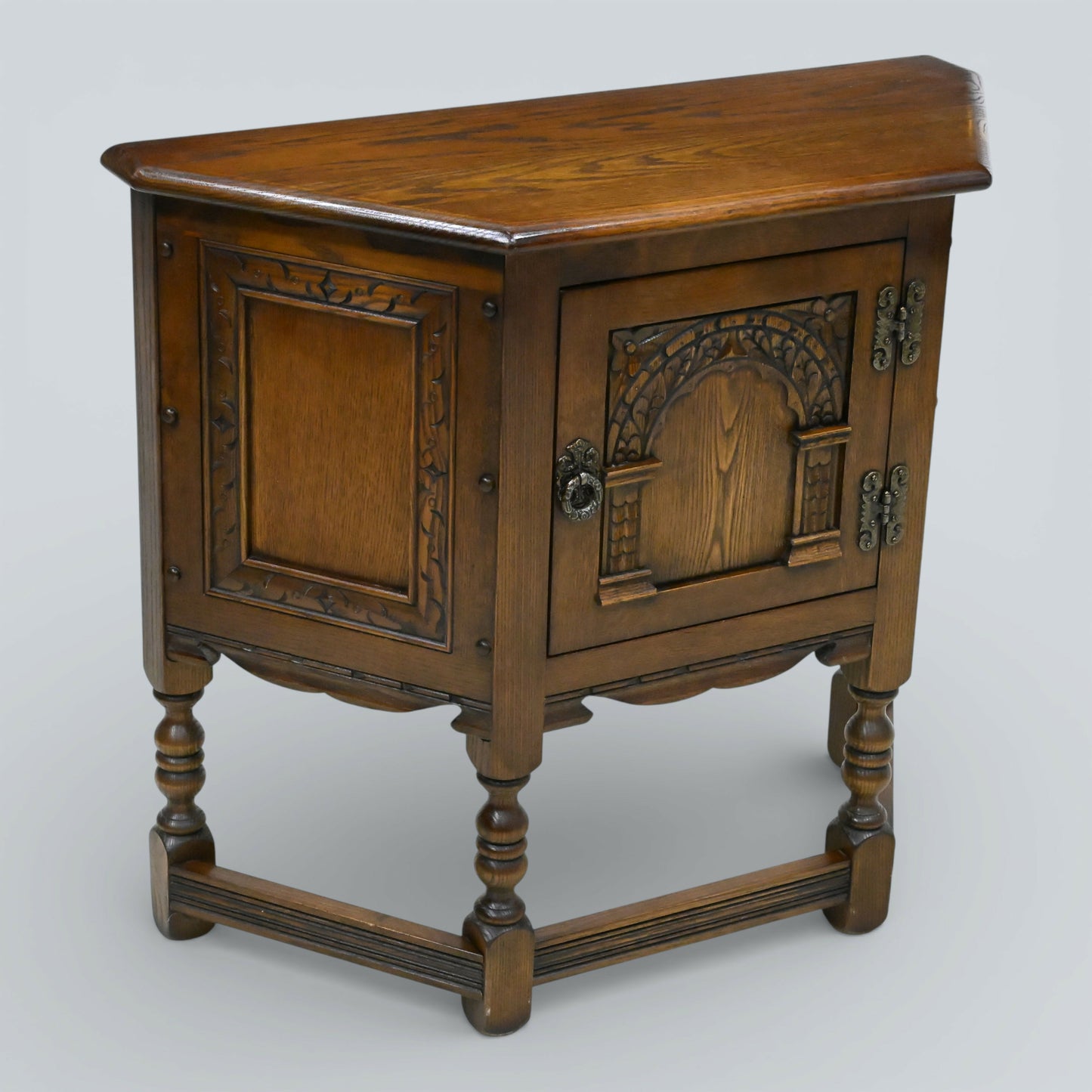 Old Charm Canted Hall Table Sideboard Light Oak Finish FREE UK Delivery*