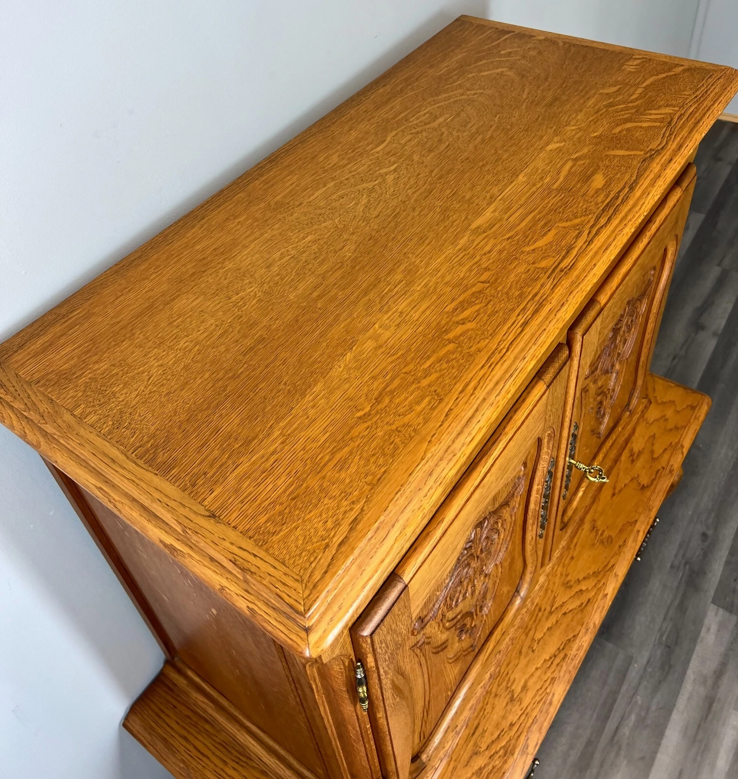 Cabinet Vintage French Style Oak Carved Storage Drawers Cupboard LOT 3753