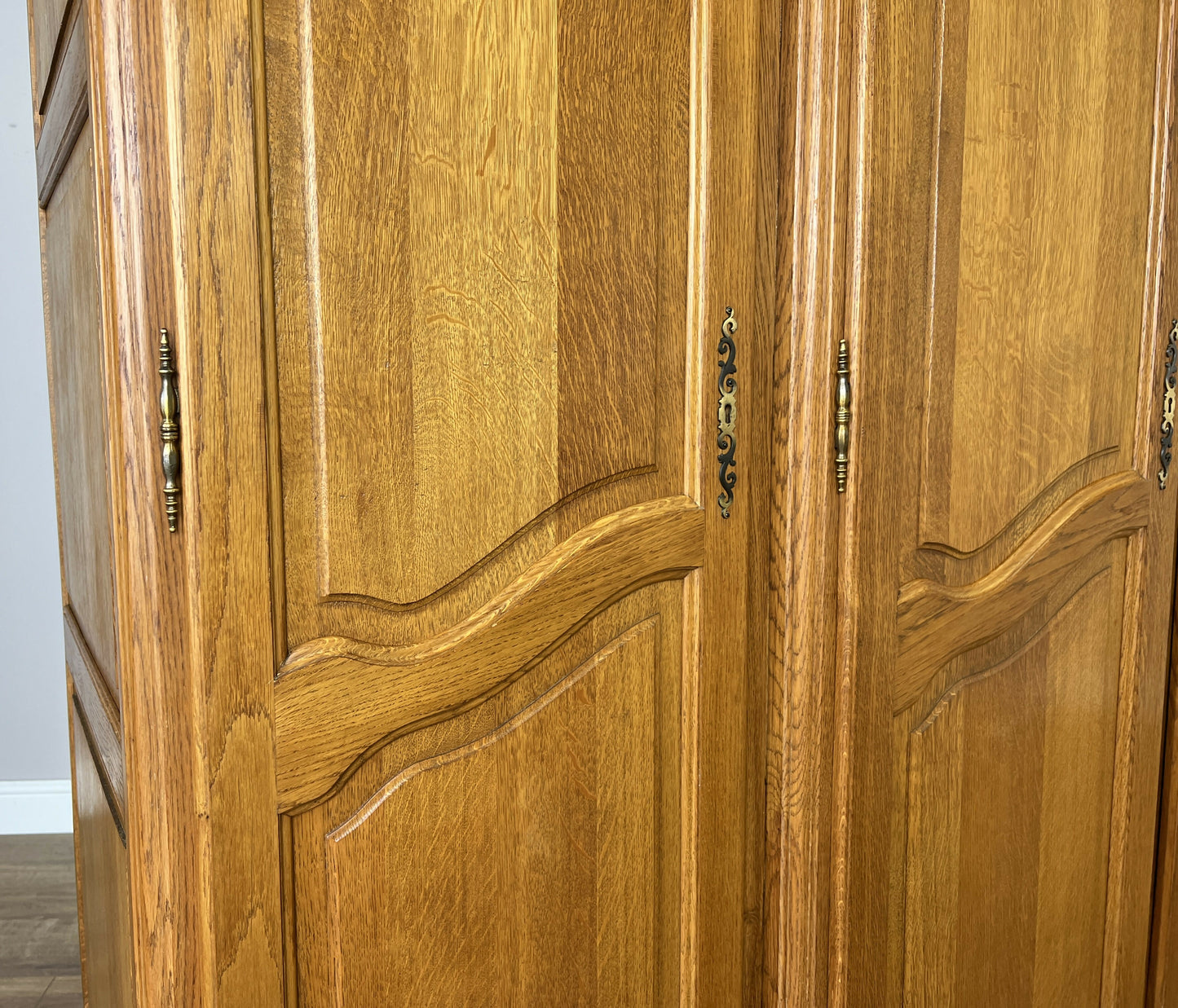 Wardrobe Vintage French Louis XVI Style Oak Four Door Carved Armoire LOT 6104