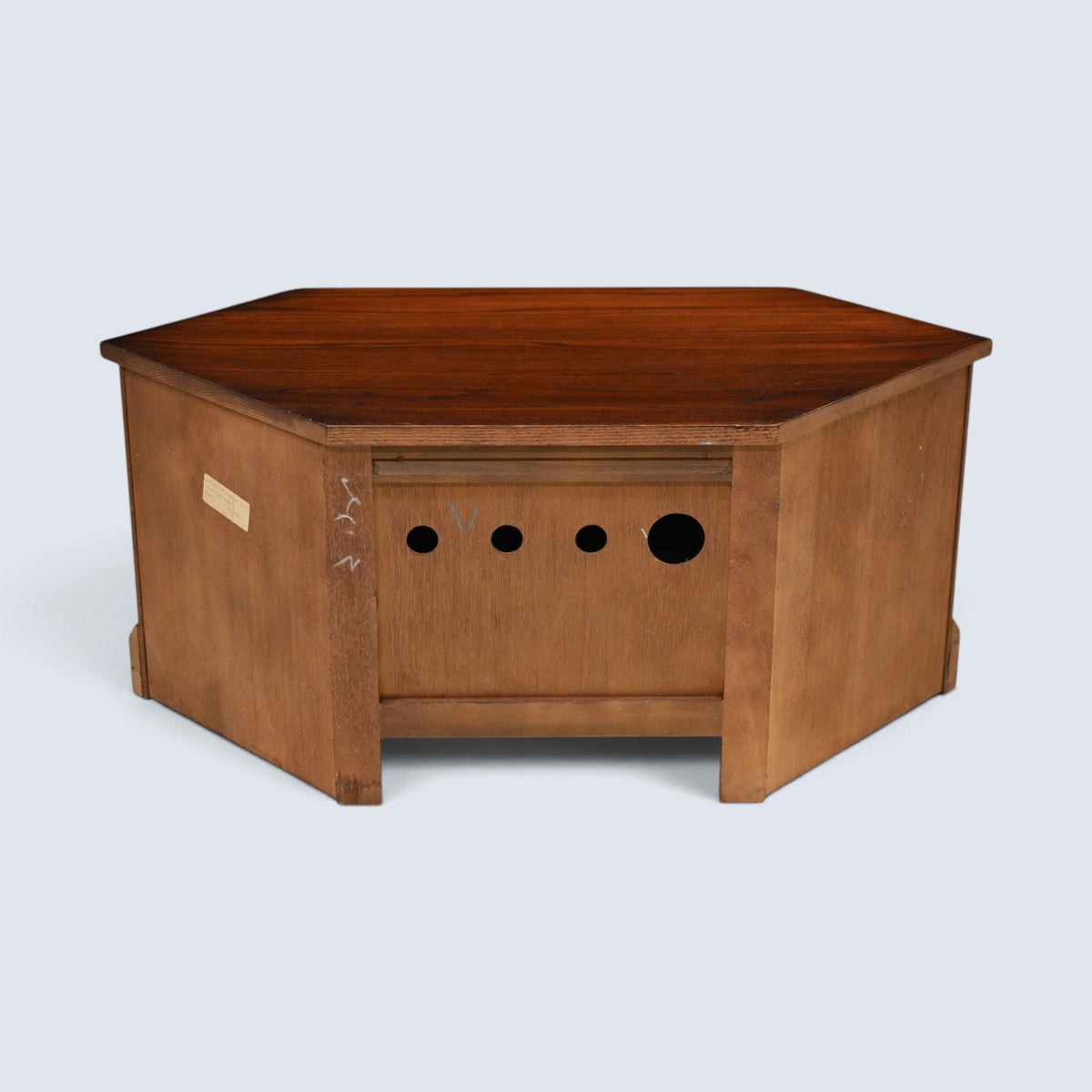 Old Charm TV Stand/Video Cabinet Tudor Brown Model 2084 FREE UK Delivery*