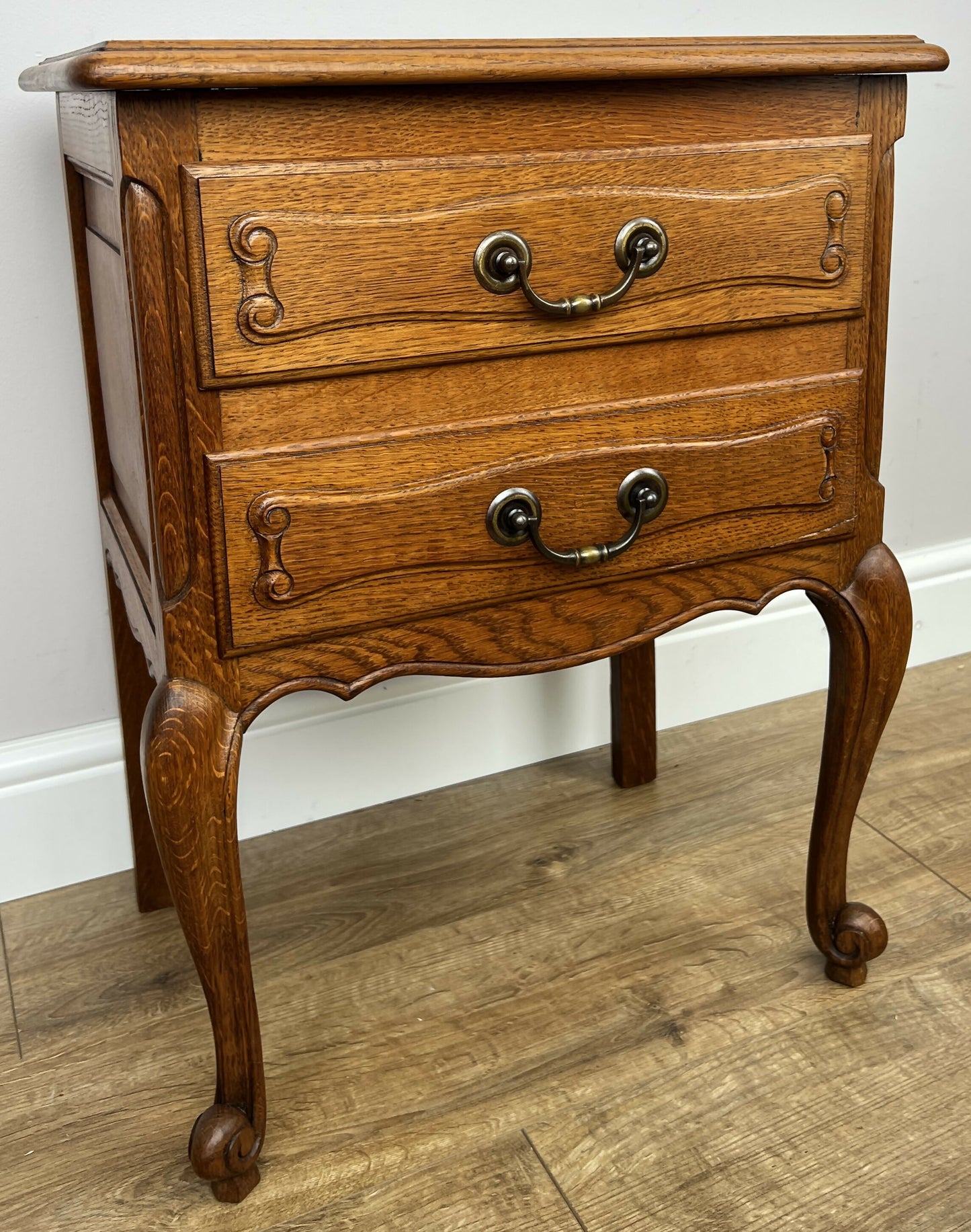 Bedside Table Vintage French Louis Style Oak Nightstand Carved Cabinet LOT 6301
