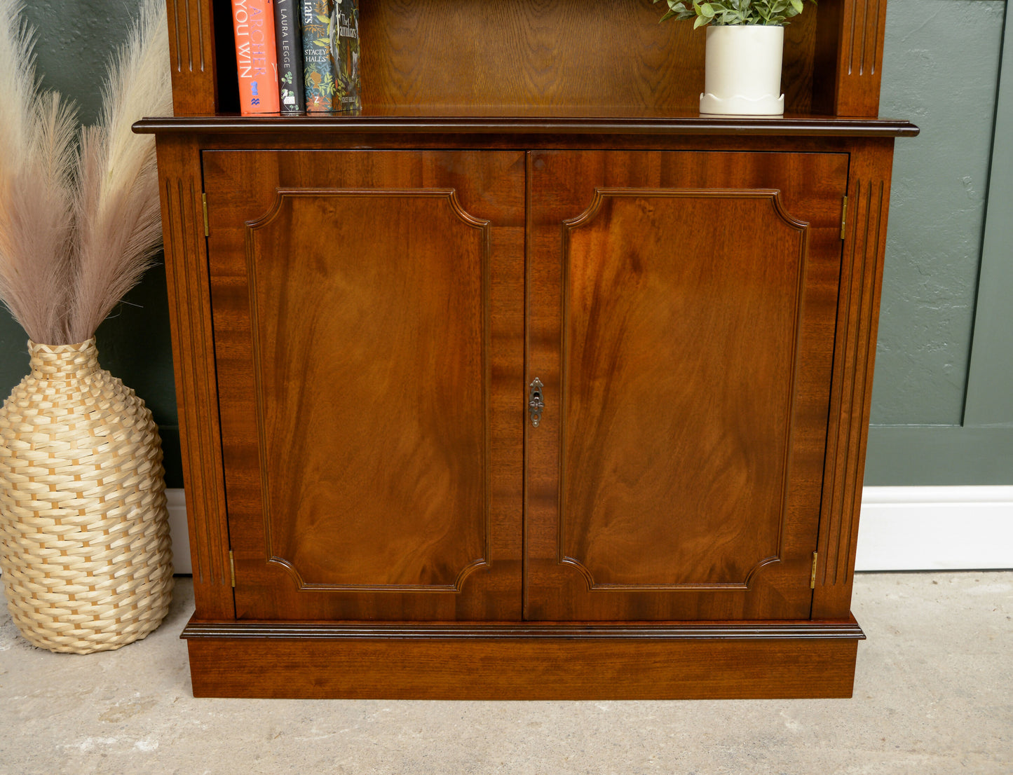 Georgian Style Open Fronted Bookcase Display Cabinet - Mahogany