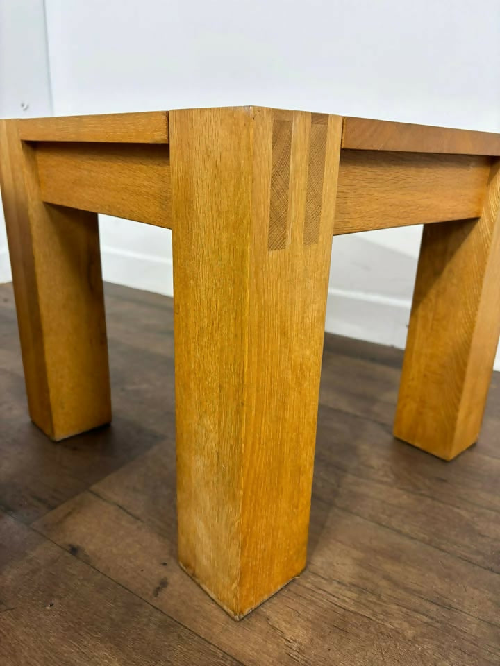 Modern Pair Of Solid Oak Side Tables / Lamp Tables