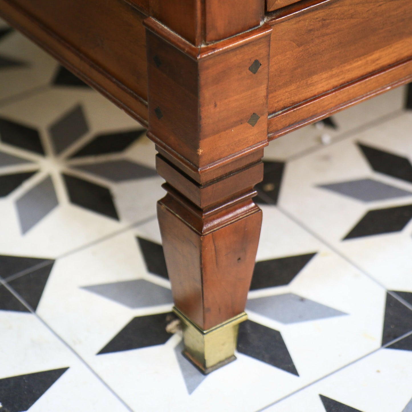 Willis and Gambier Cherrywood Chest of Drawers Tallboy 6 Drawers