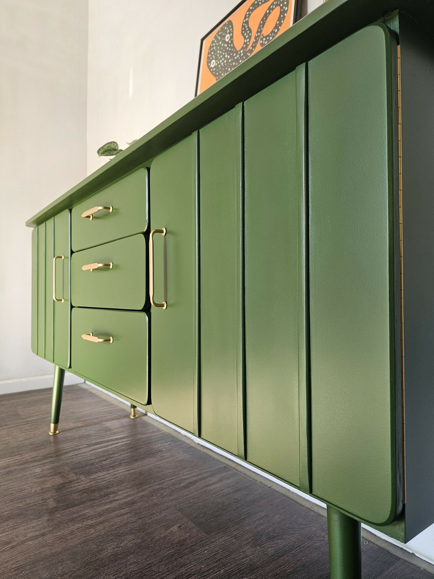 Mid Century Modern Sideboard / TV Cabinet