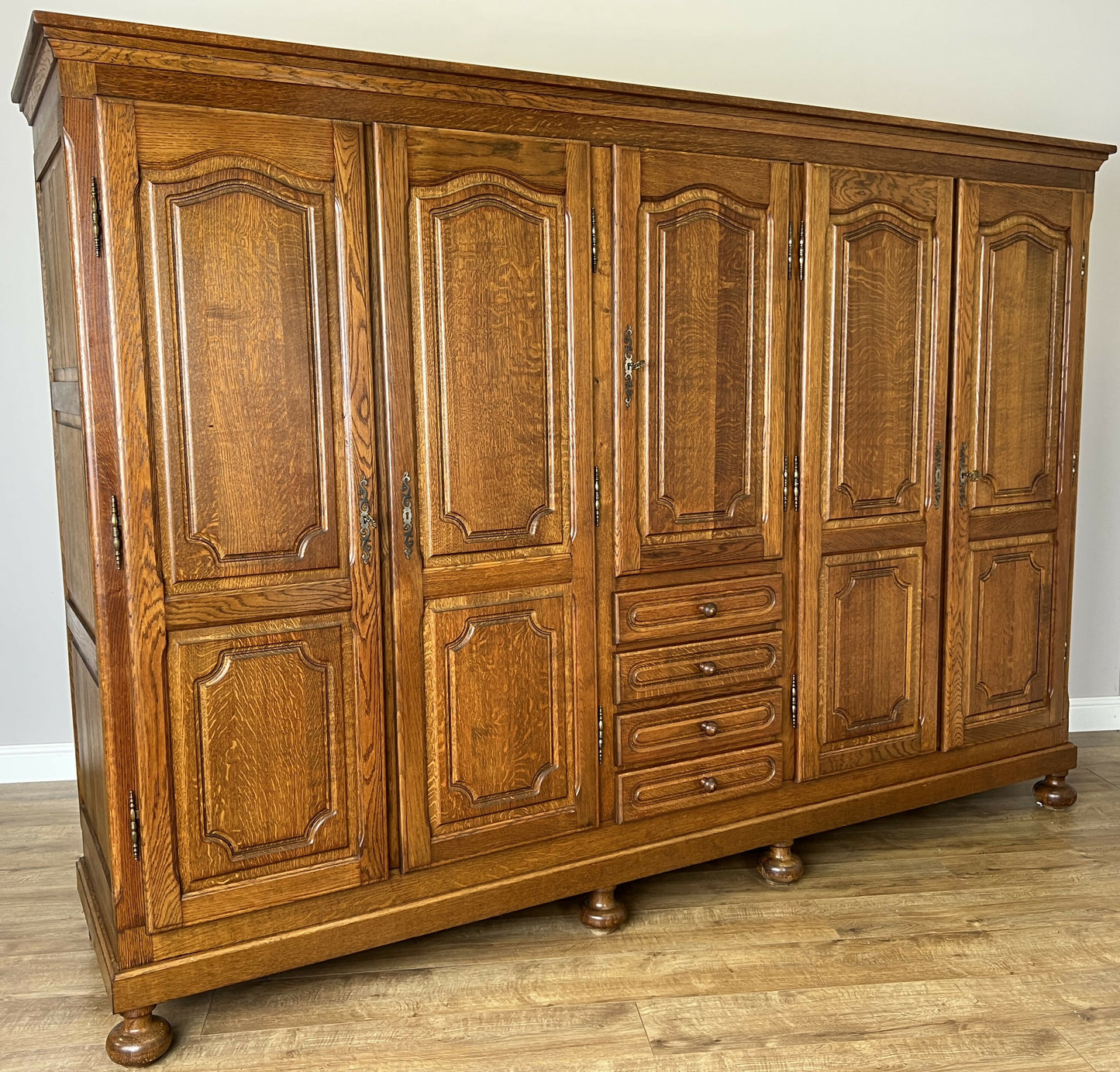 Wardrobe Vintage French Style Five Door Oak Carved Armoire Cabinet LOT 6129