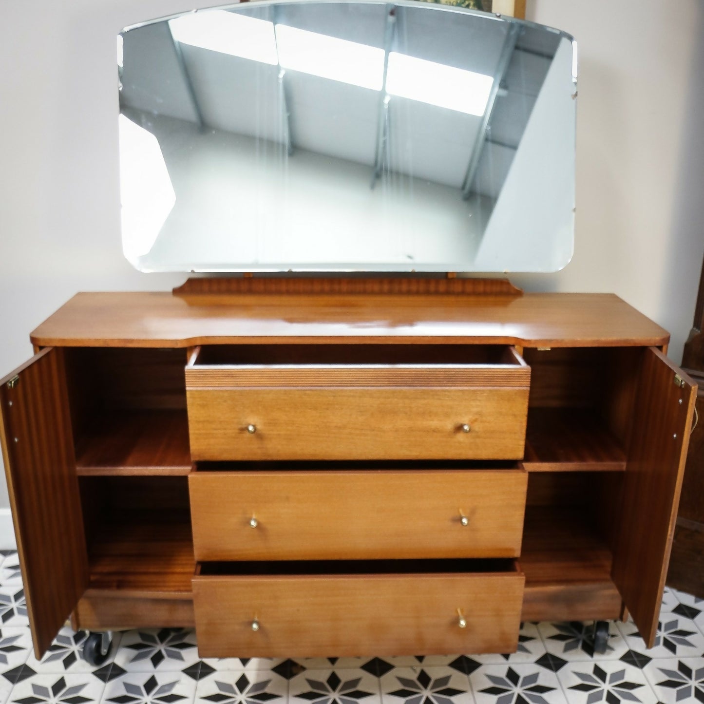 Retro Vintage Dressing Table with Mirror Austinsuite 1950s