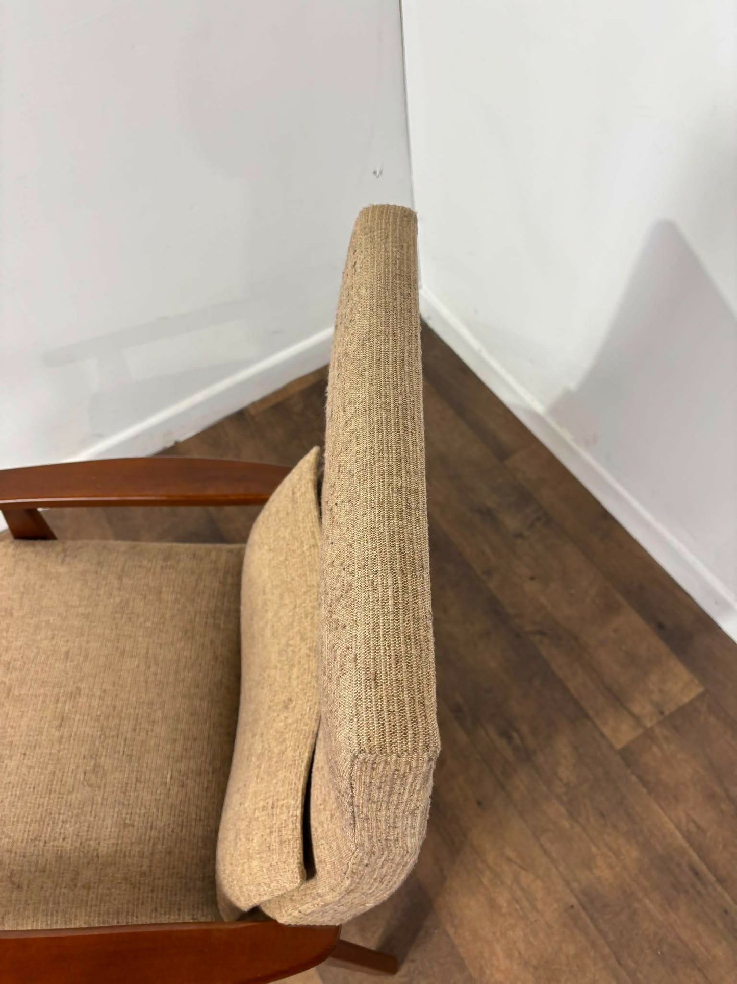 Vintage Parker Knoll Oak Armchair – Model PK1067-70