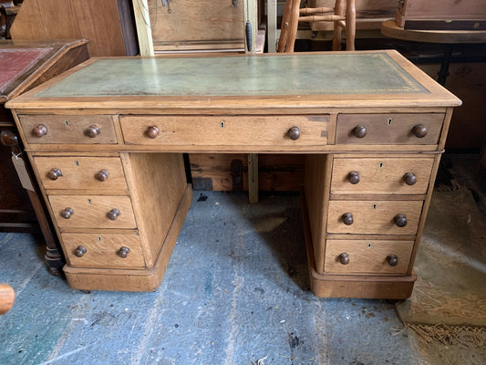 Pedestal Desk