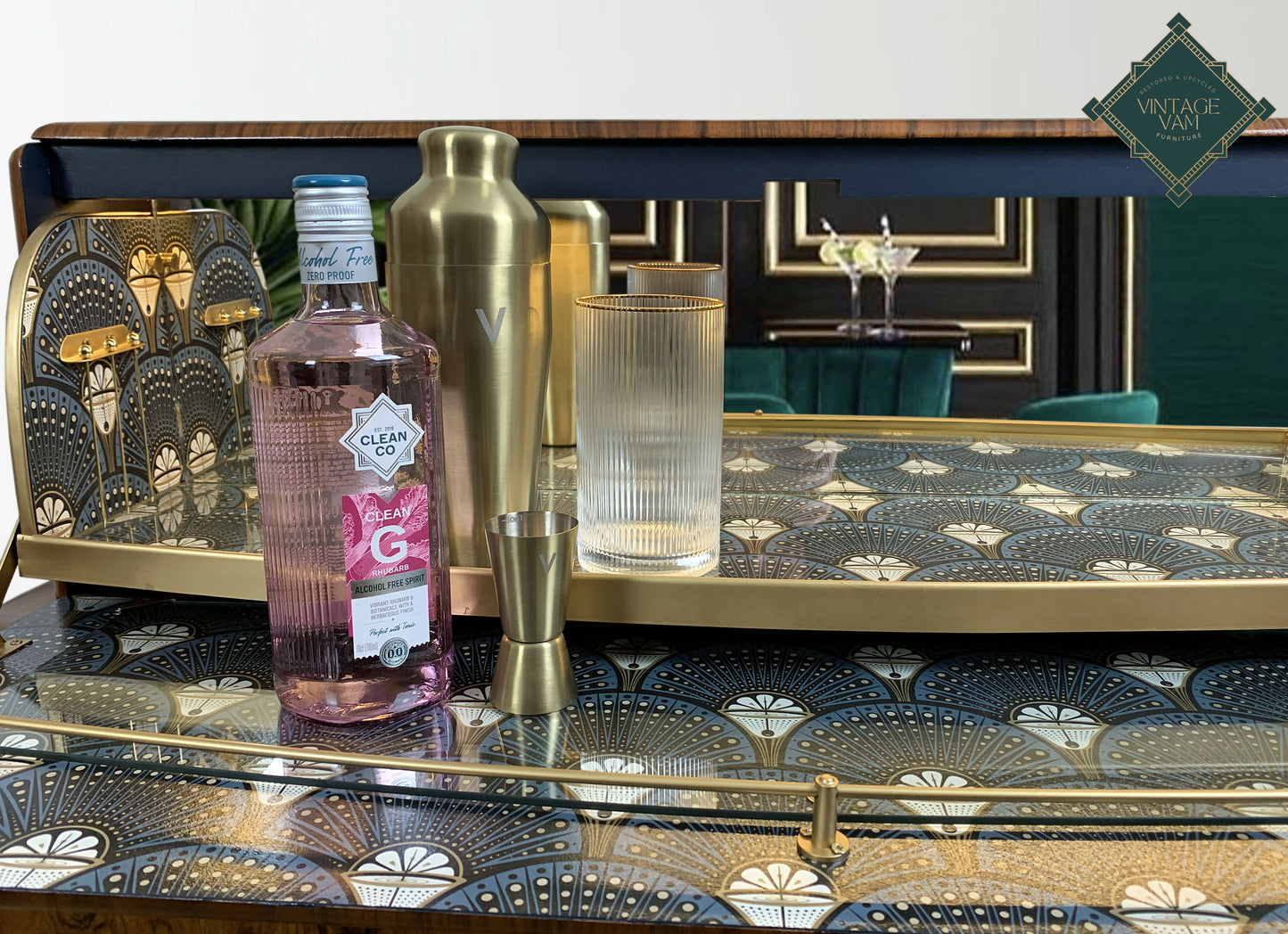 Art Deco cocktail cabinet, drinks bar