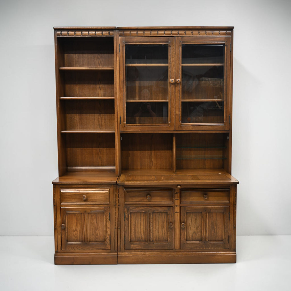Ercol Bookcase Display Wall Unit Drinks Cabinet Golden Dawn FREE UK Delivery*