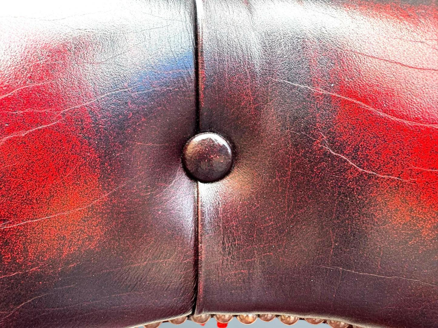 Leather Chesterfield Court Chair / Leather Office Chair