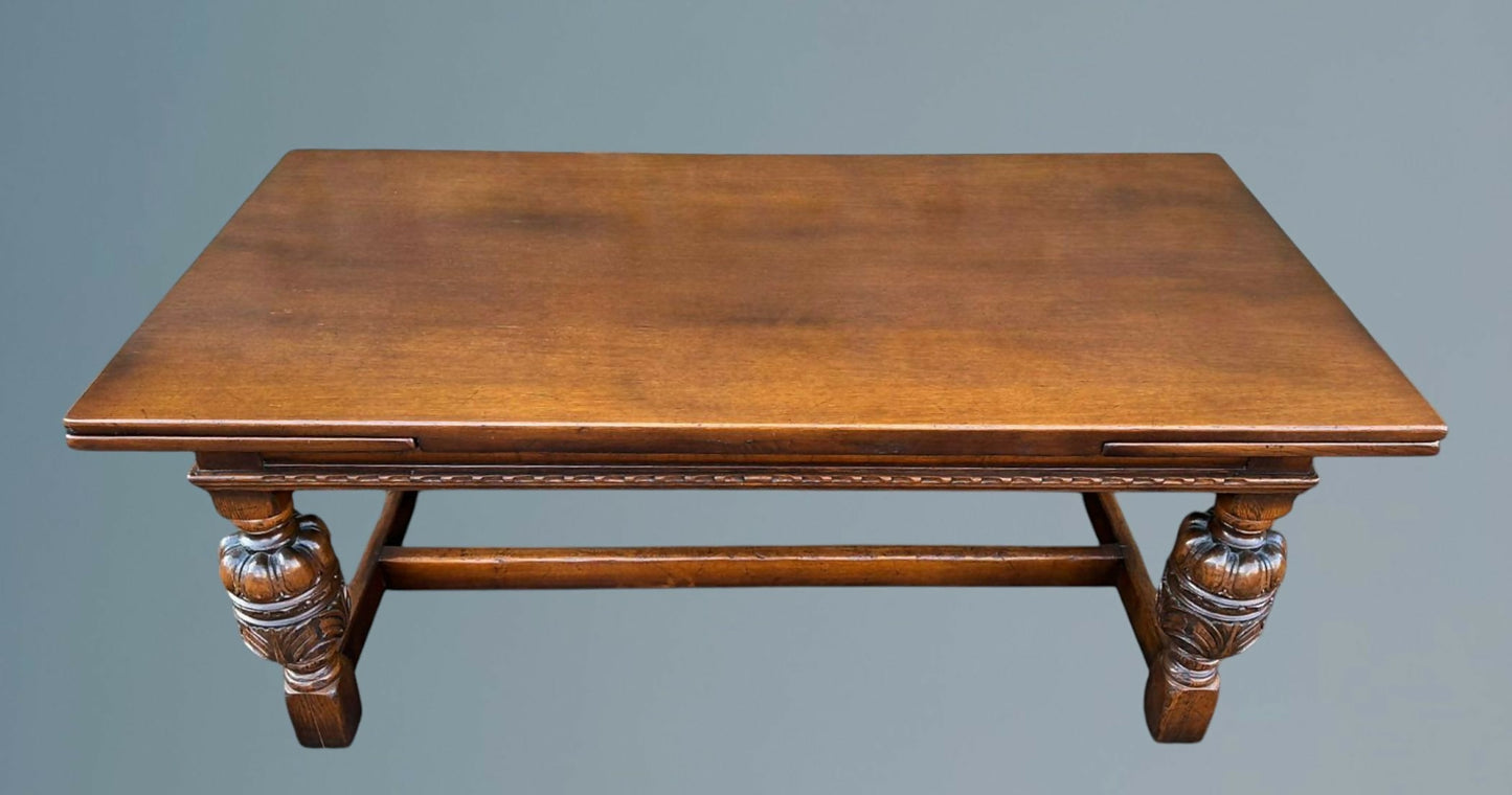 Large Oak Extending Dining Table Seats 8-10