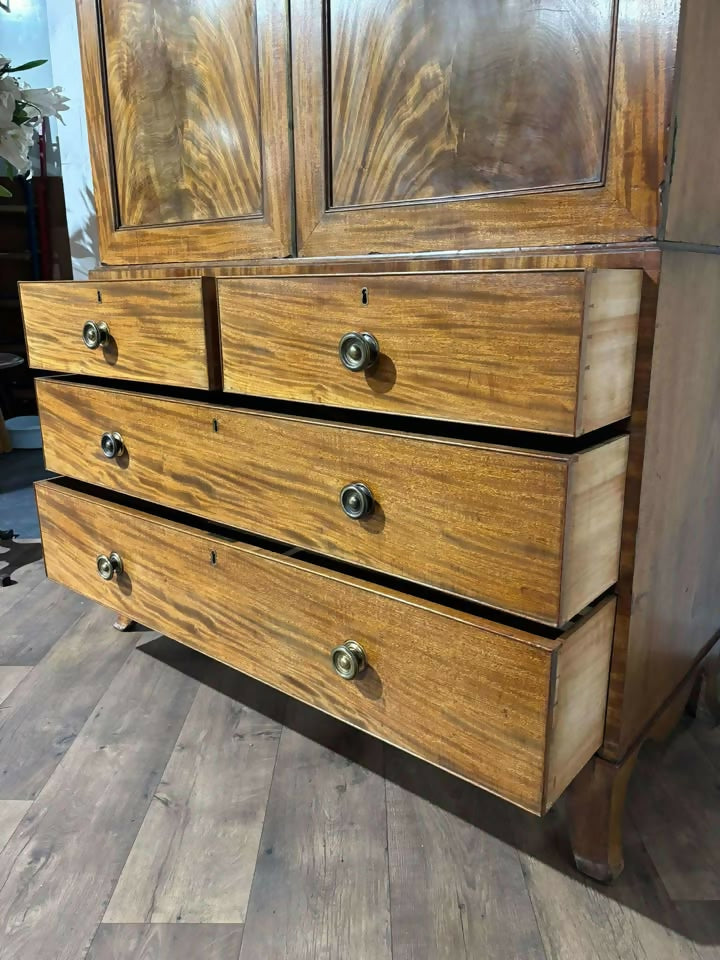 Georgian Flame Mahogany Linen Press