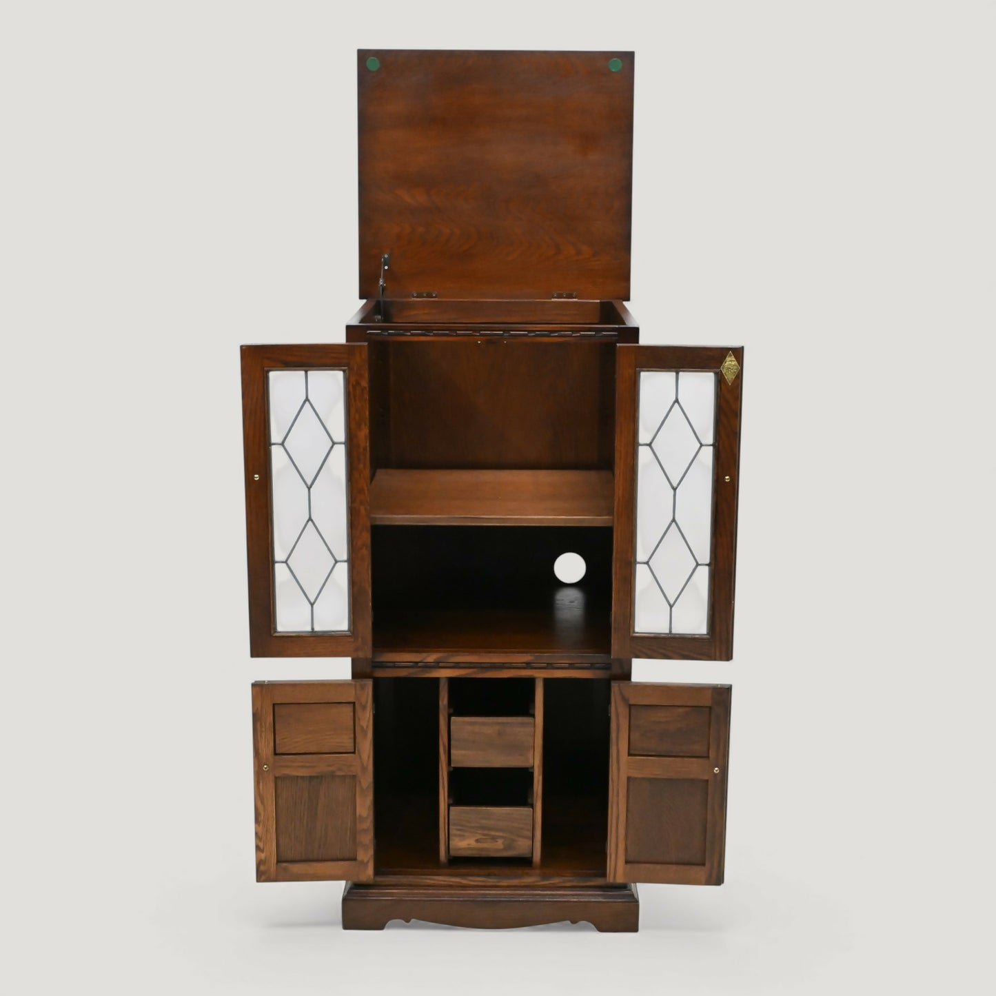 Old Charm Hi Fi/Record Cabinet 1 Adjustable Shelf Tudor Brown FREE UK Delivery. SBR10965/2309E
