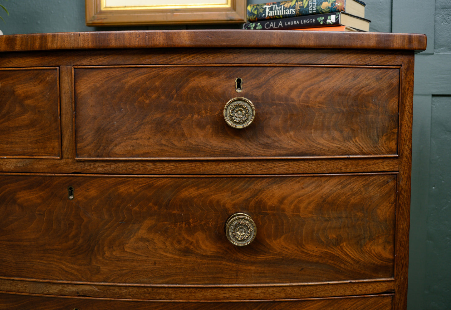 Georgian Mahogany Bow Fronted Chest of Drawers - 2 Over 3