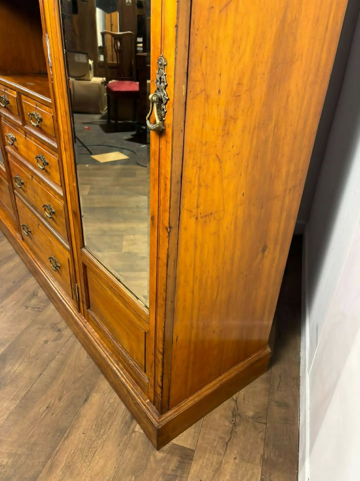 Edwardian Walnut Triple Compactum Wardrobe