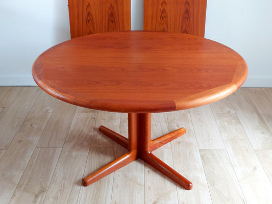 Mid century retro Danish round dining table