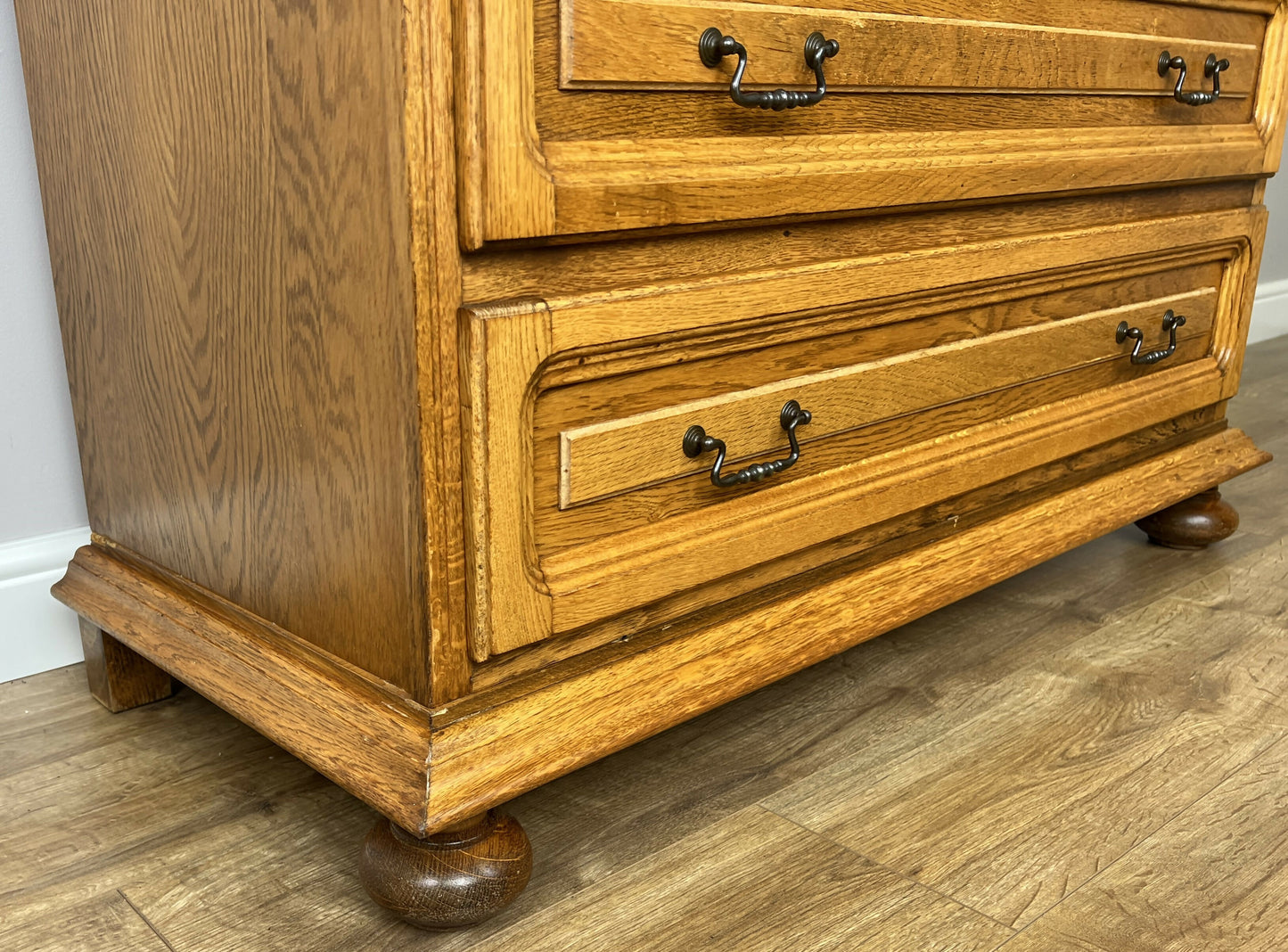 Chest of Drawers Vintage French Style 3 Drawers Carved Storage Cabinet LOT 6287
