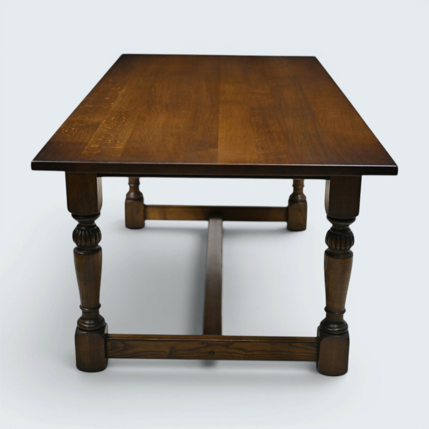 Old Charm Exeter Solid Oak Dining Table Light Oak VGC Seats 8 FREE UK Delivery