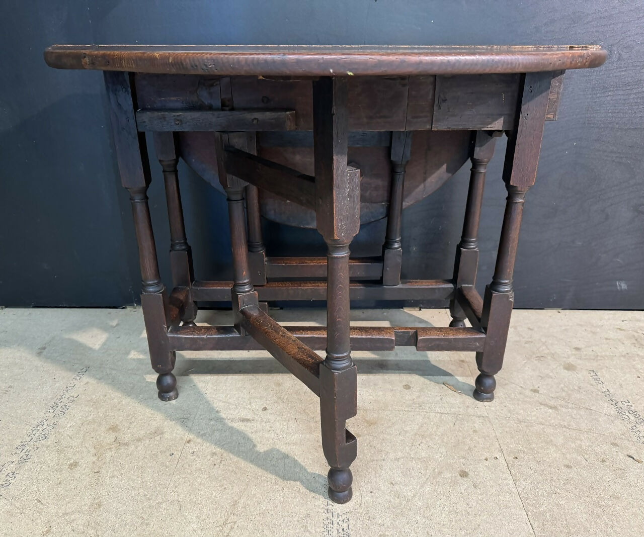 18th Century Oak Gate Leg Table