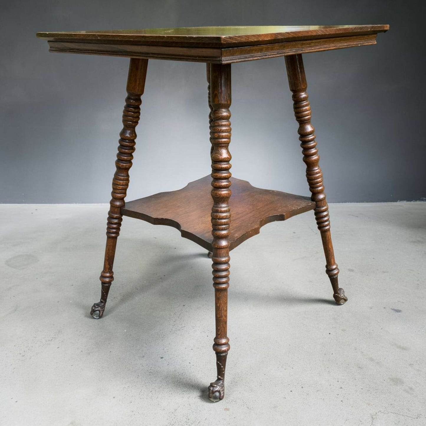Antique 19th Oak claw foot parlour table