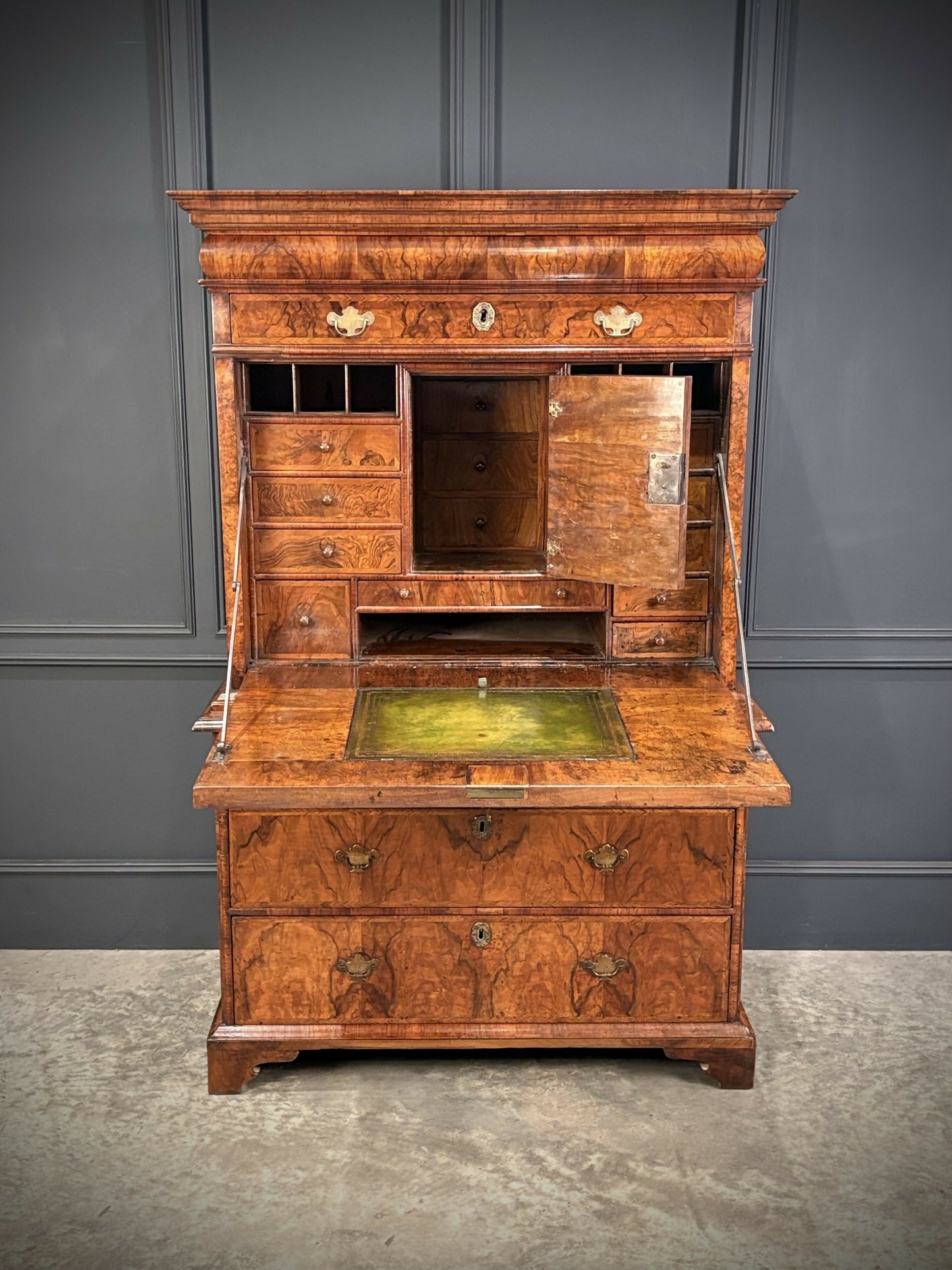 Queen Anne Walnut Secretaire Chest / Escritoire