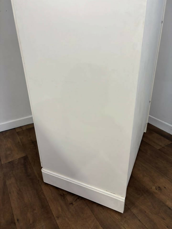 Modern Sheredon Two Door Wardrobe – Mirrored Interior