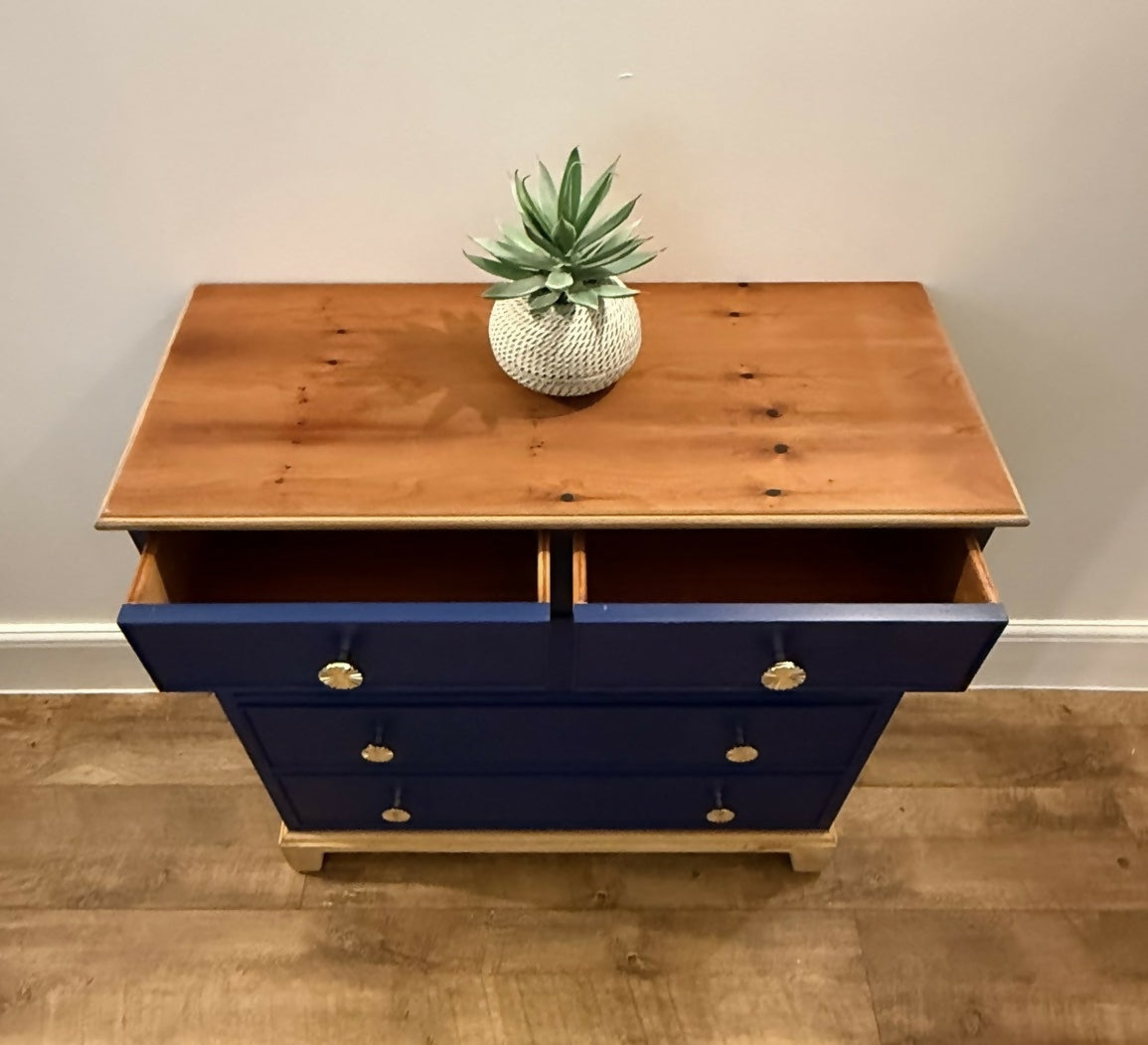 Chest of drawers / Consol