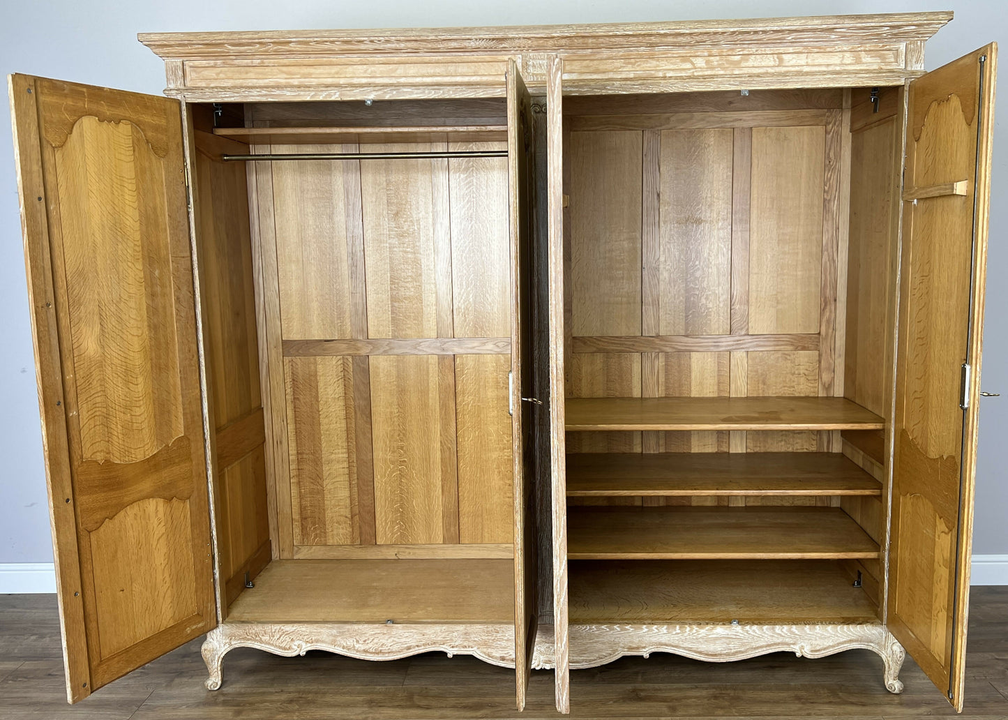 Wardrobe Vintage French Louis Shabby Chic Oak Four Door Carved Armoire LOT 6456