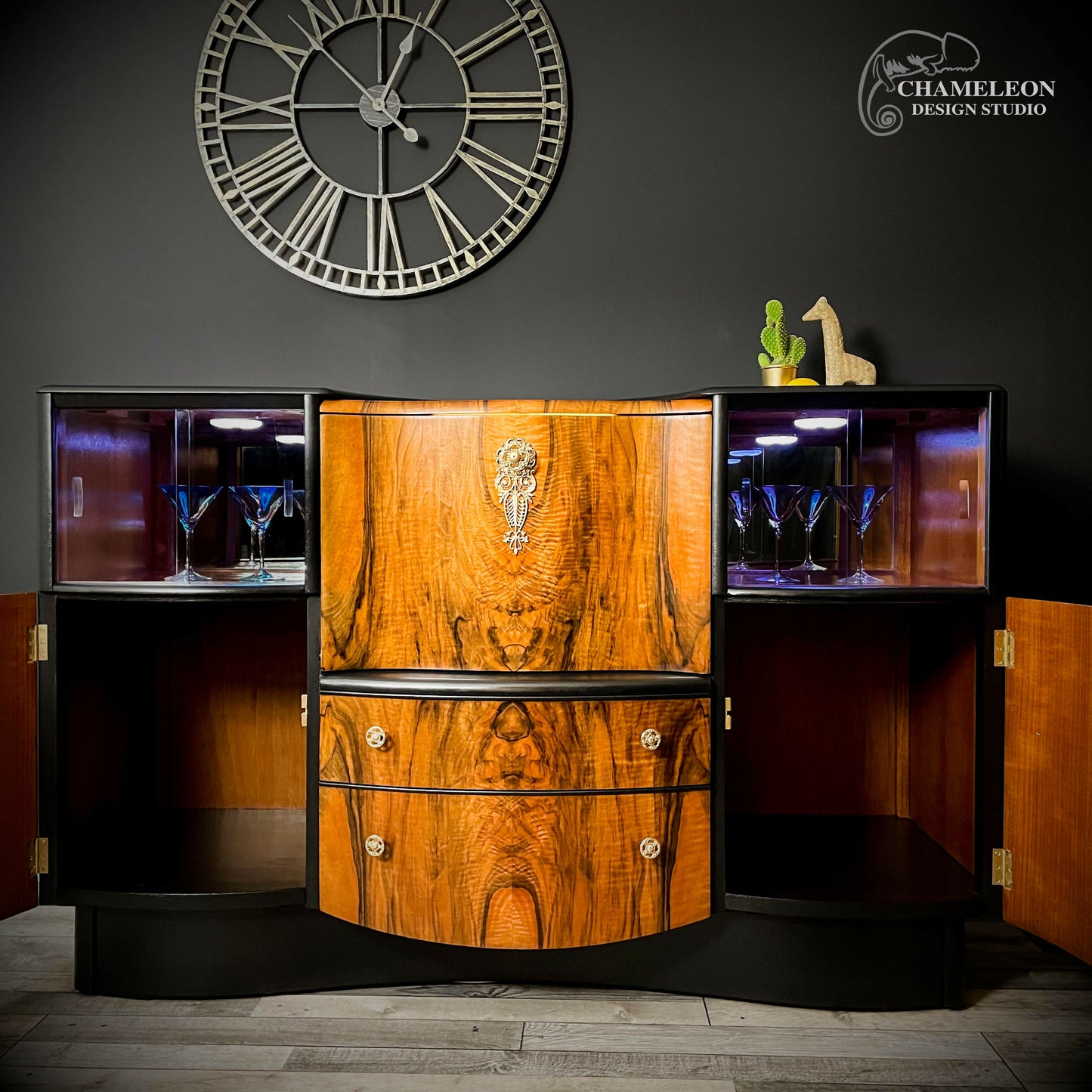 Winston Beautility Cocktail Cabinet/ Drinks Cabinet