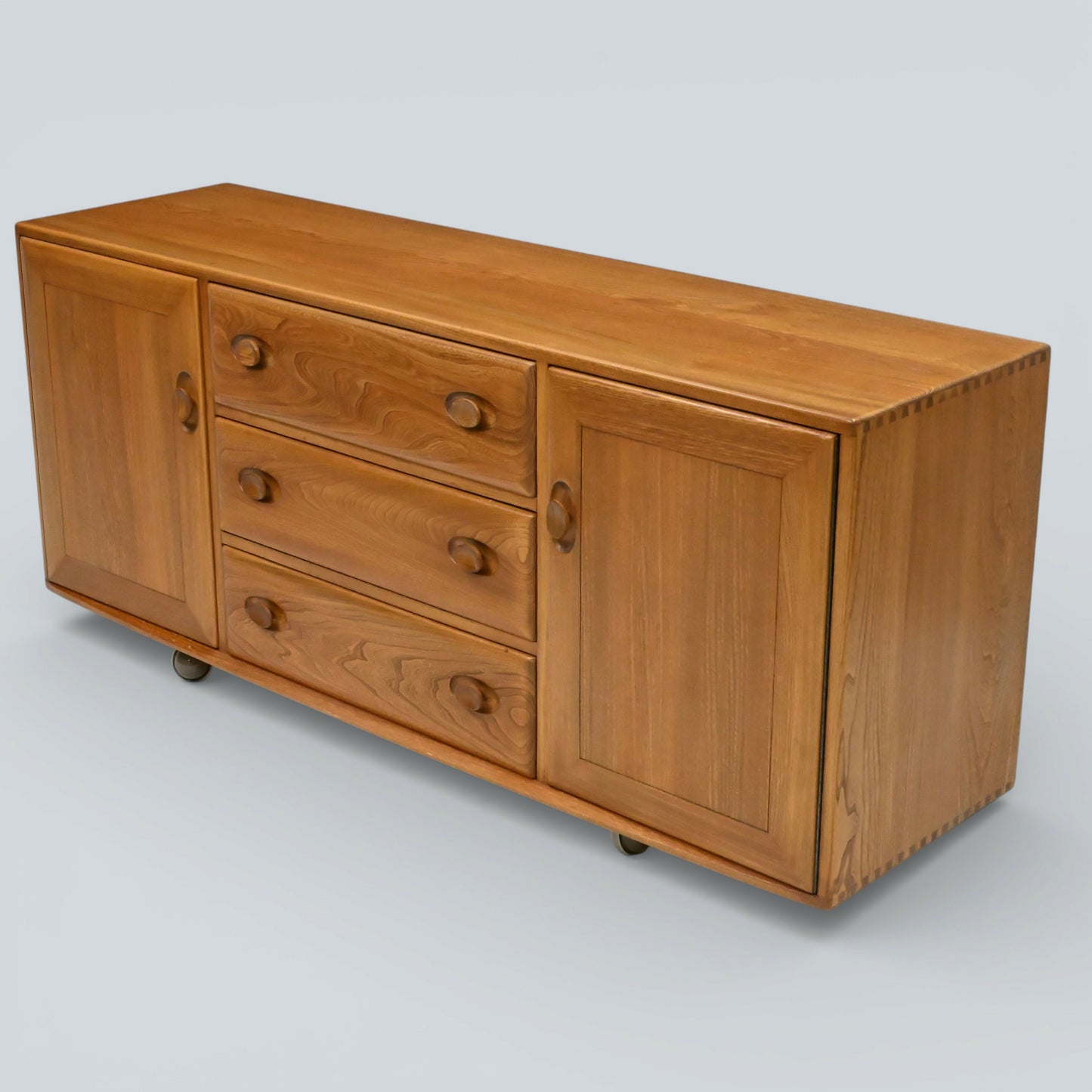 Ercol Windsor Sideboard Model Number 455 Natural Light Finish FREE UK Delivery*