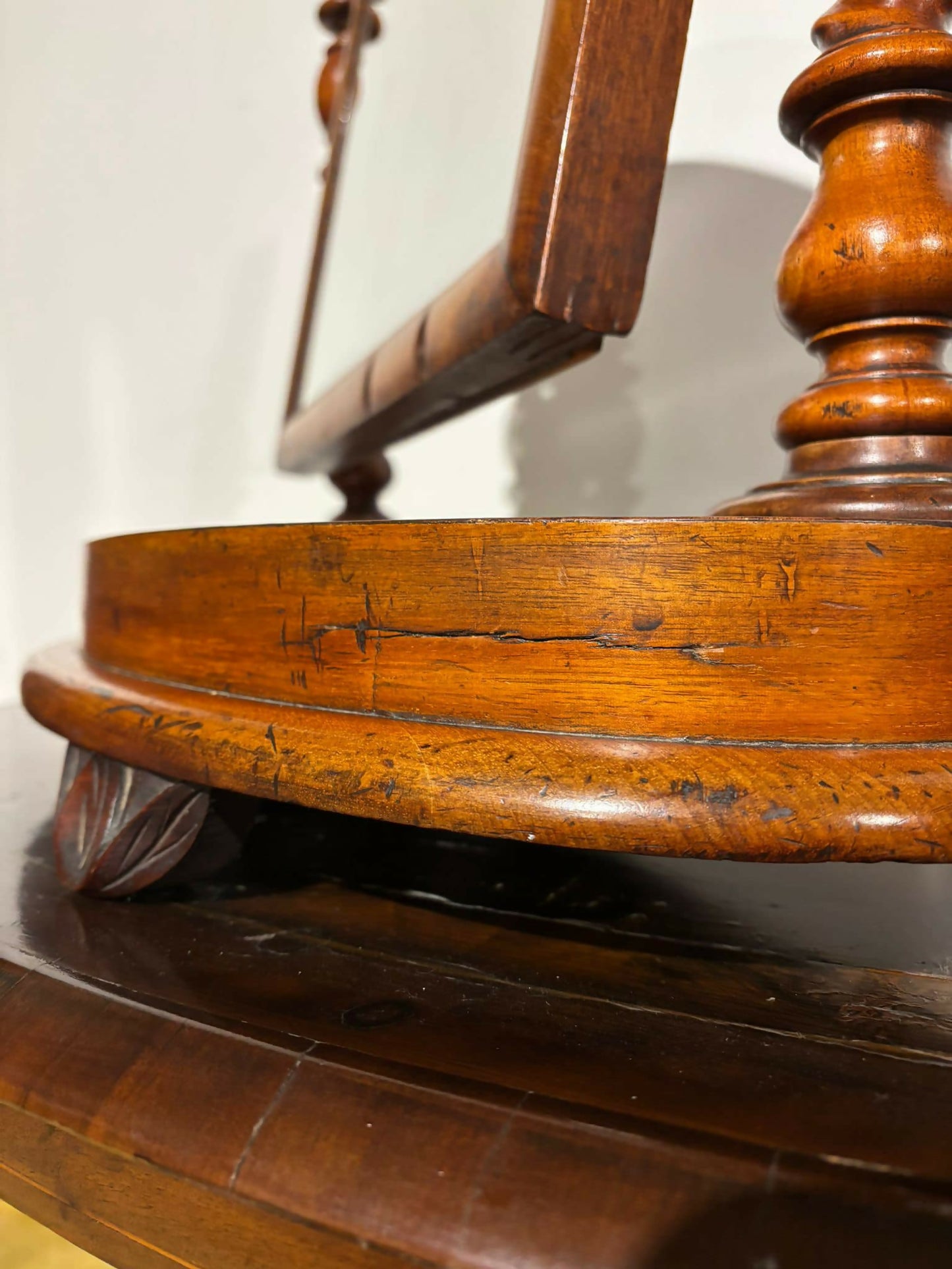 Victorian walnut dressing table mirror, supported on turned carved supports.4