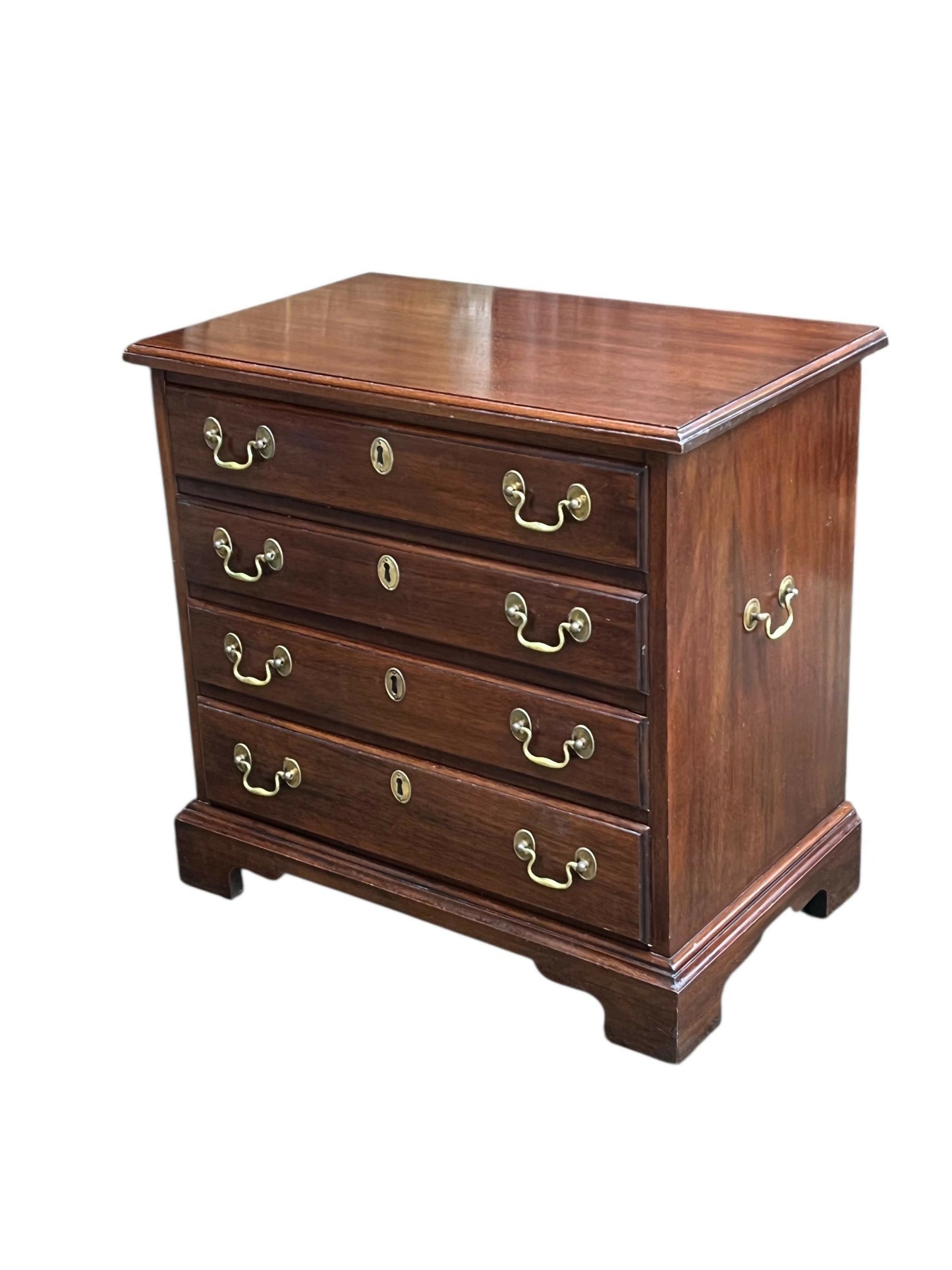 Vintage Henkel Harris solid Mahogany Chippendale style chest of drawers / bedside