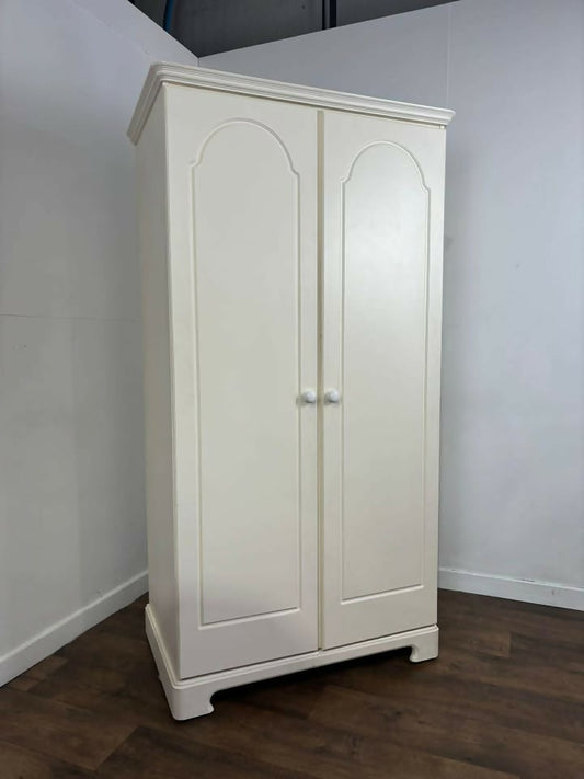 Modern Sheredon Two Door Wardrobe – Mirrored Interior
