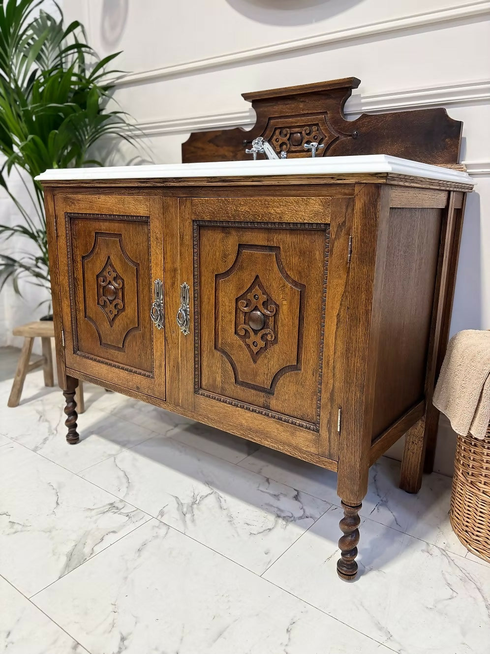 Wide Traditional Wooden Vintage Bathroom Vanity Unit - Mary Queen of Scots