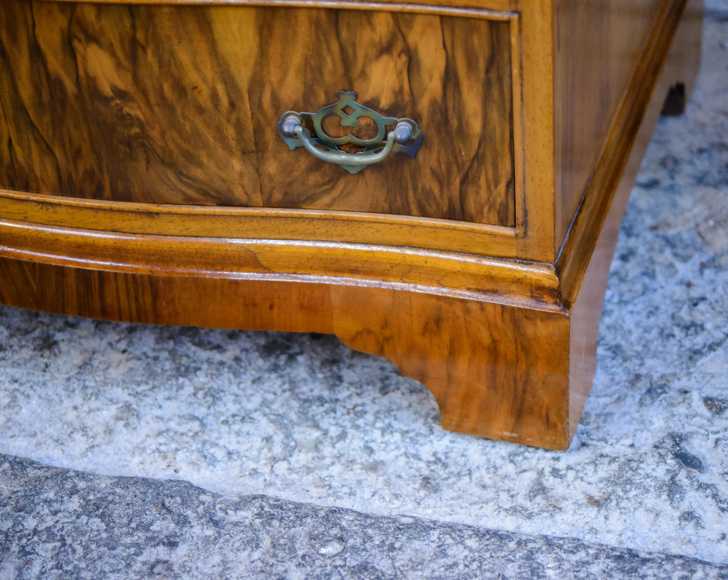 Regency Style Walnut Chest of Drawers - Serpentine Front