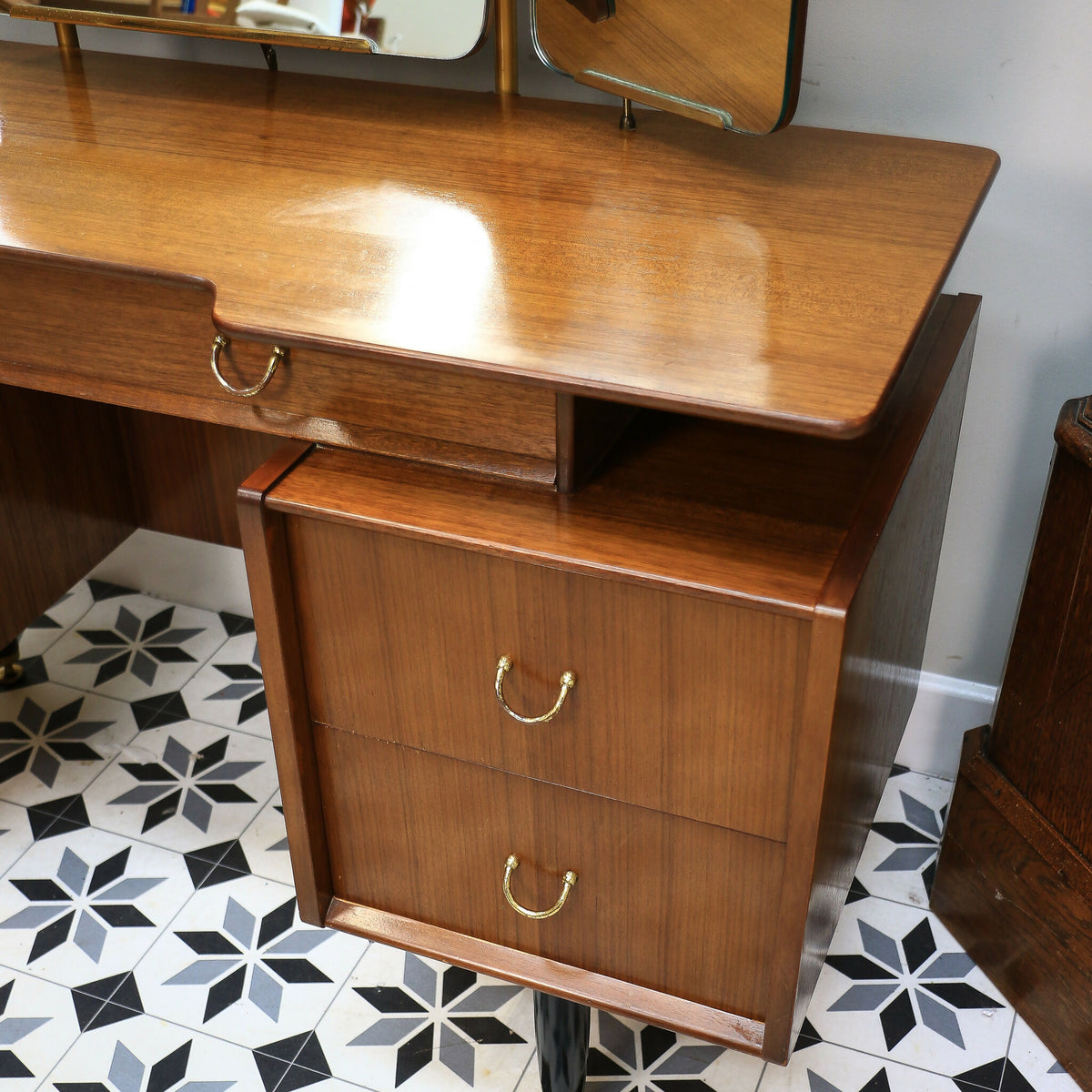 G Plan Librenza Tola Black Dressing Table 1950s with Triple Mirrors