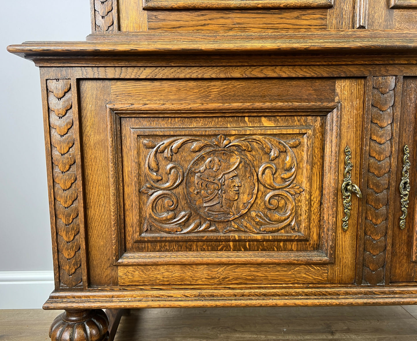 Bookcase Vintage French Oak Glazed Display Cabinet Carved Sideboard LOT 6257