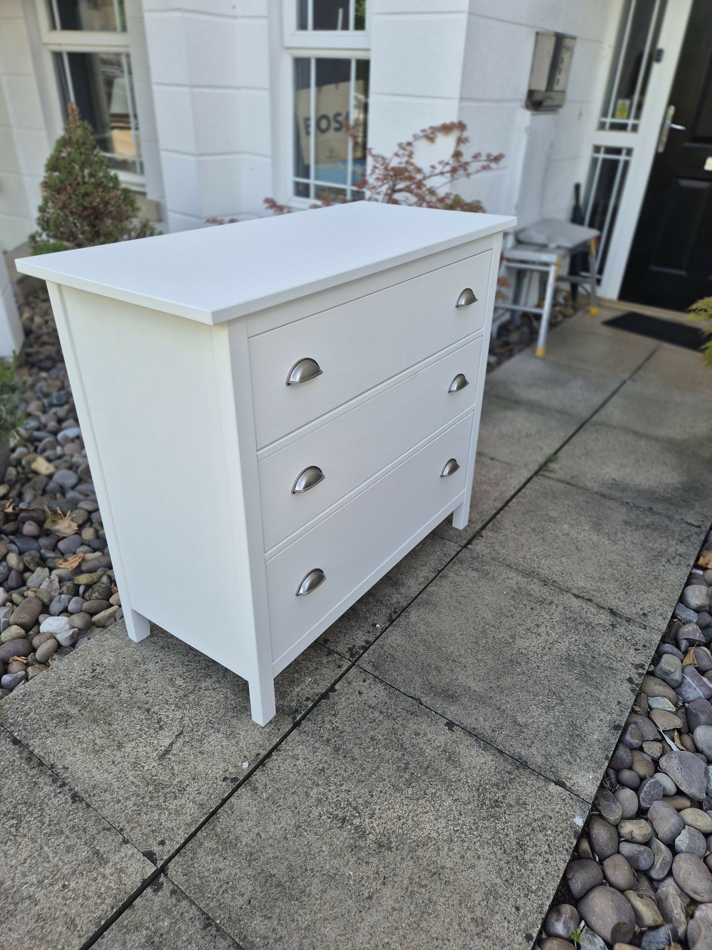 Gorgeous chest of drawers