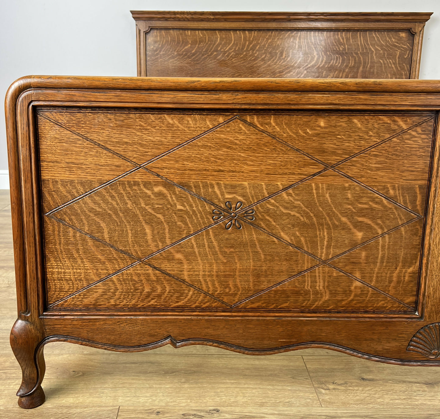 Bed Vintage French Louis XVI Oak King Size Bed Frame Carved Headboard LOT 6383