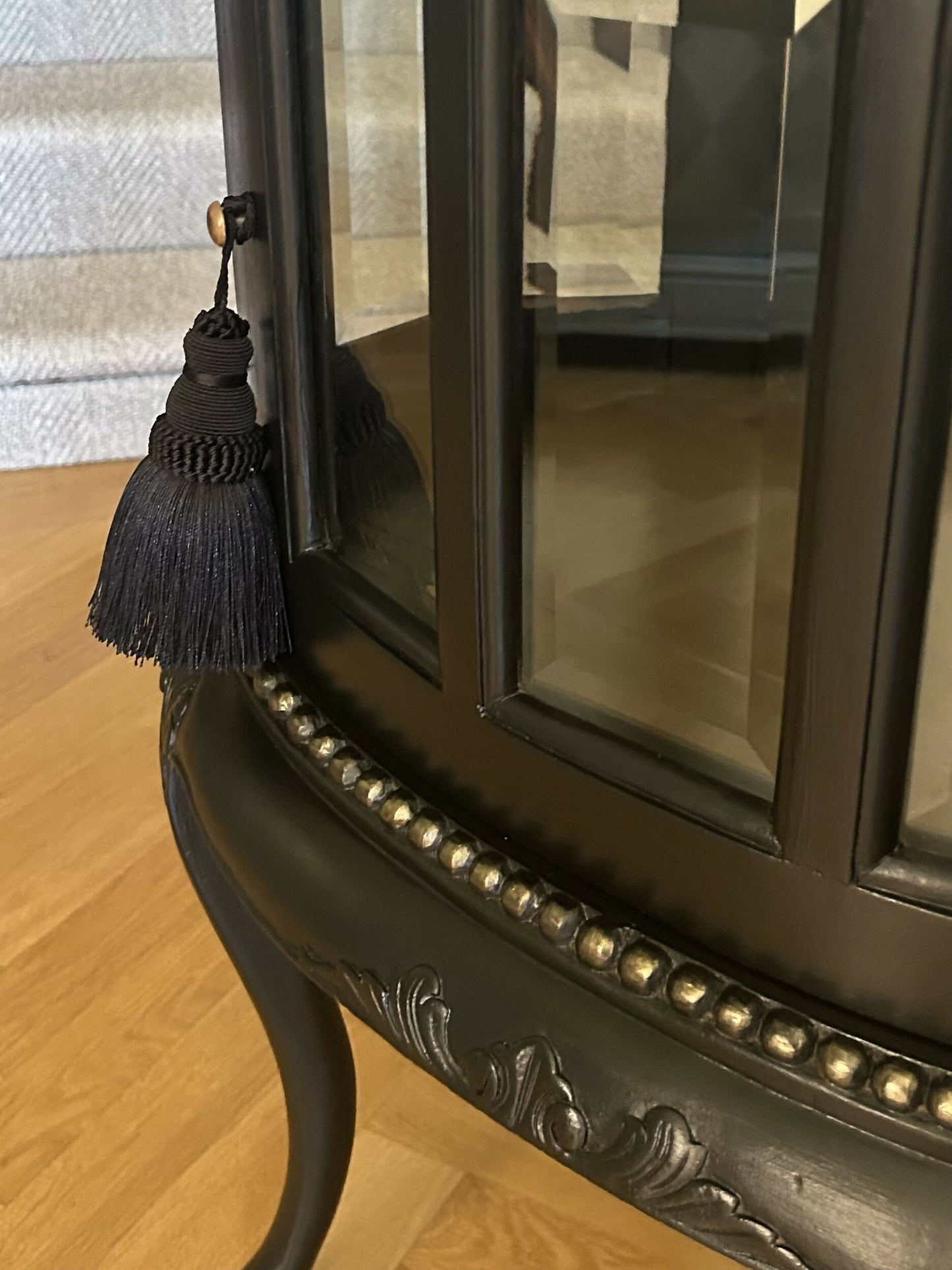 Drinks Cabinet. Handpainted, small oval glazed cabinet. Black/Gold
