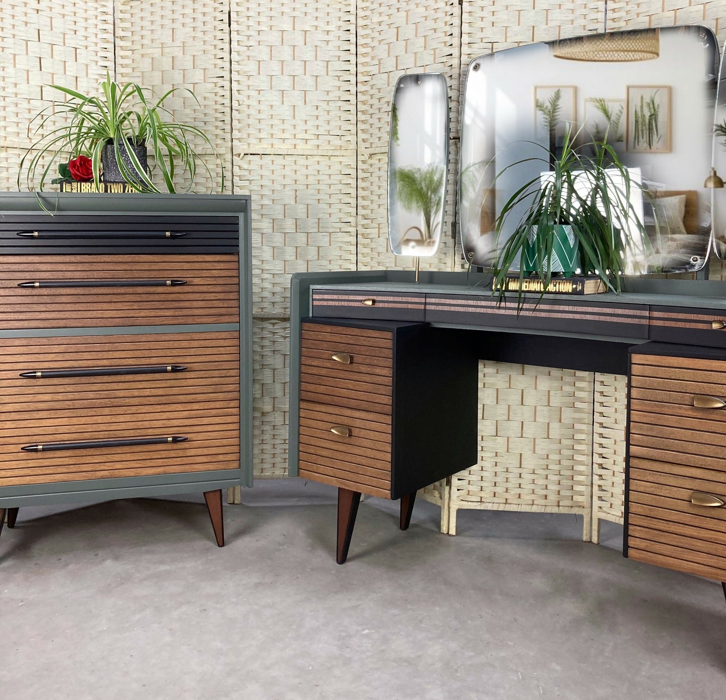Retro Mid Century Modern 3 piece Lebus Link bedroom set in Green, Black and Wood.