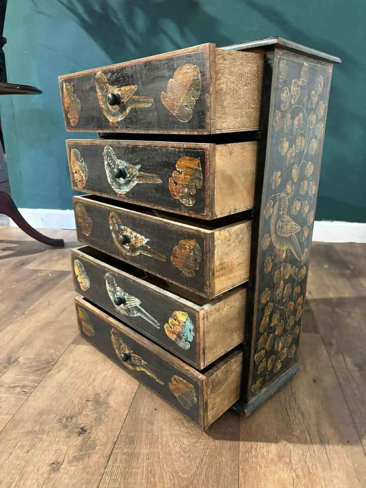 Vintage Oriental Style Five Drawer Chest Decorated with Birdsrt